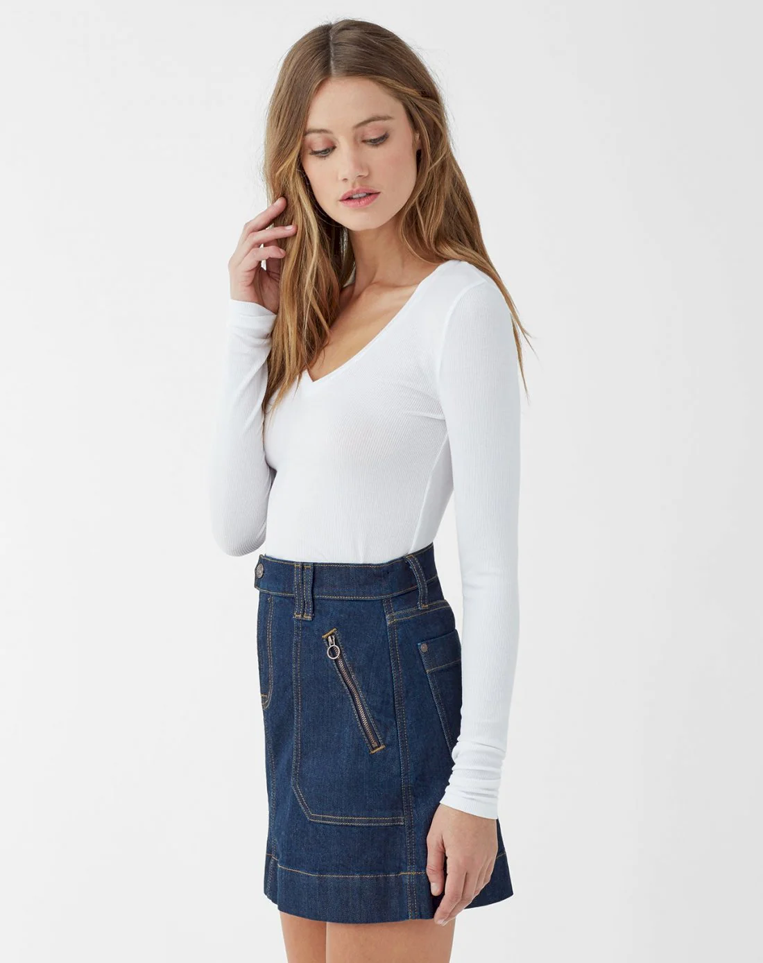 Valley Rib V-Neck - Image 14
