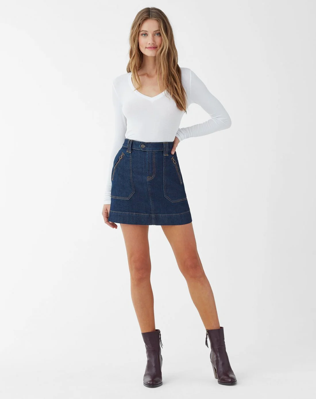 Valley Rib V-Neck - Image 16
