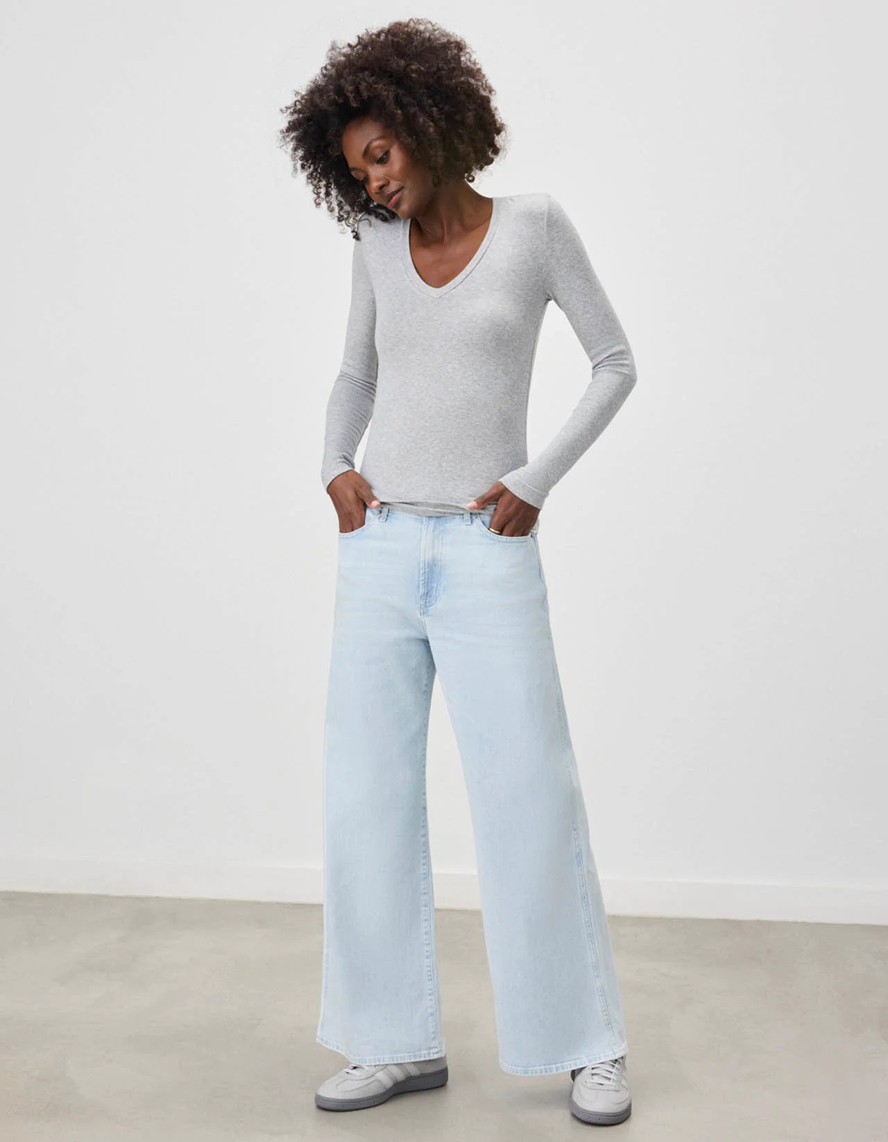 Valley Rib V-Neck - Image 7