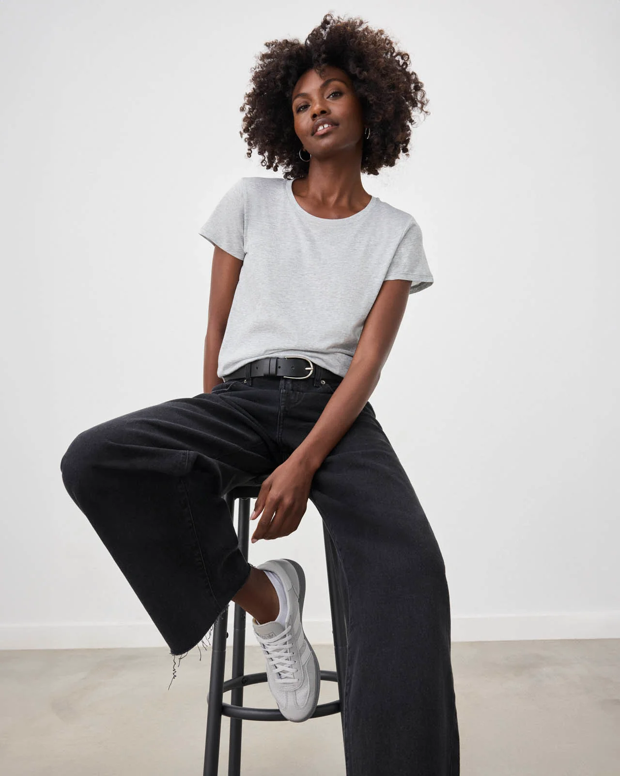 Abbie Crewneck Tee - Image 25