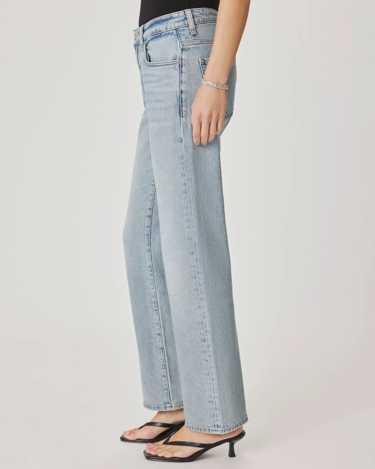 Alie Straight Leg Jean in Light Wash - Image 3