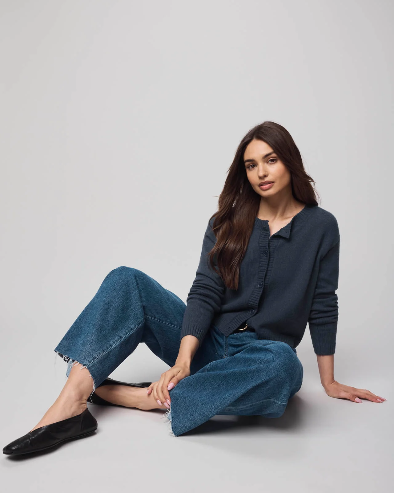 Amber Cropped Cardigan - Image 14