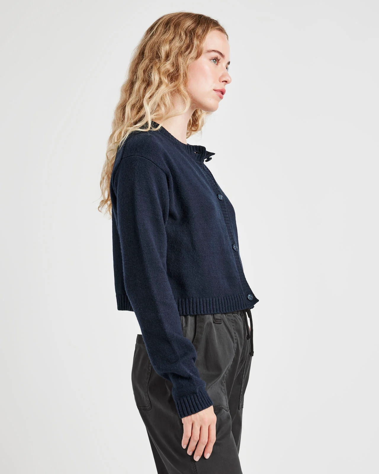 Amber Cropped Cardigan - Image 26