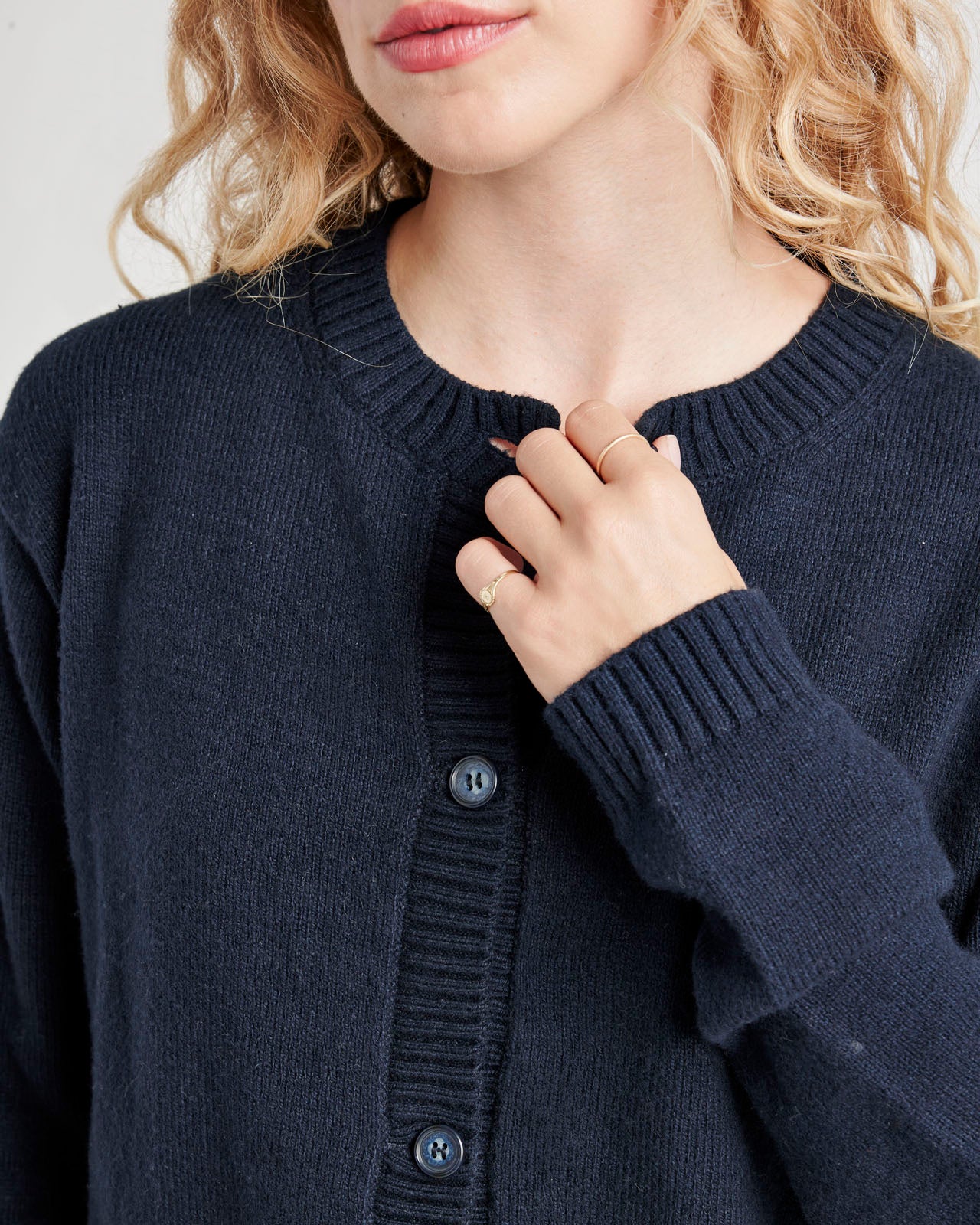 Amber Cropped Cardigan - Image 28