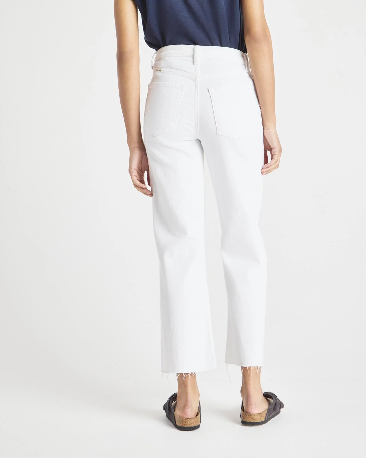 Cropped Wide Leg Jean in White - Image 5