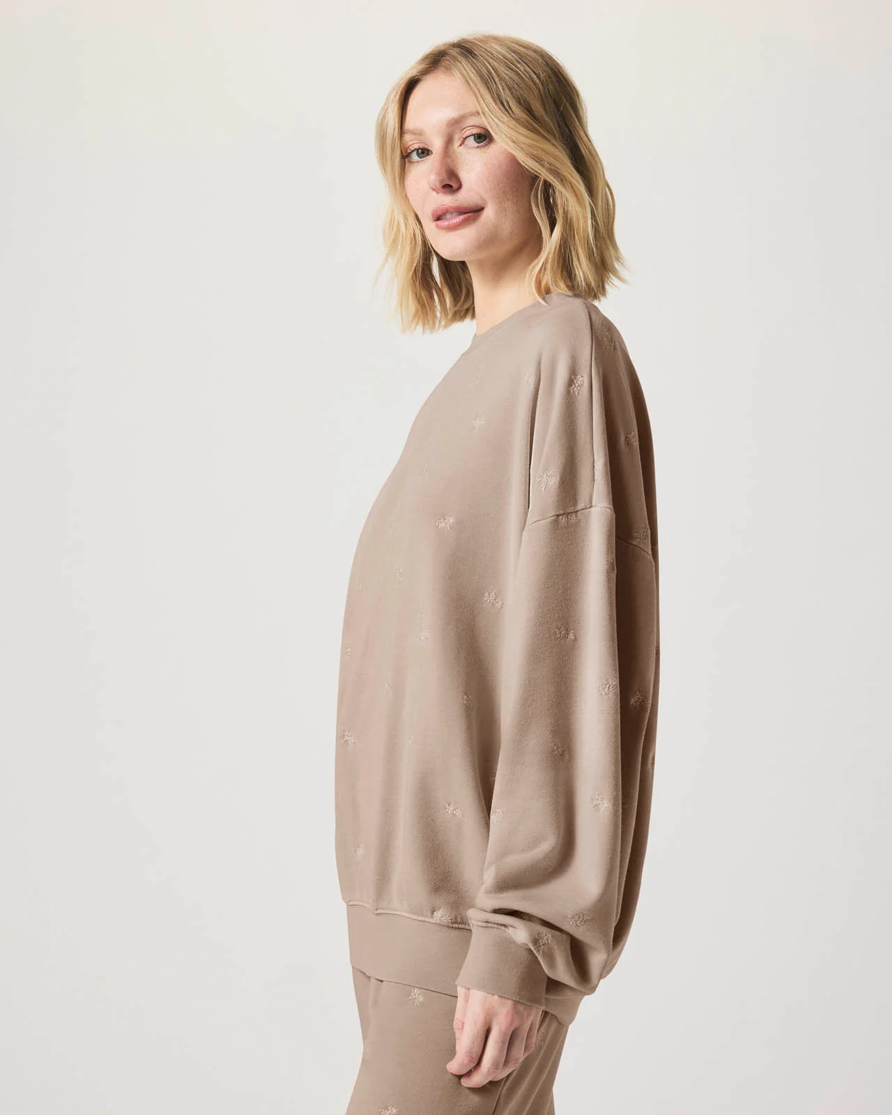 Elise Embroidered Pullover - Image 5