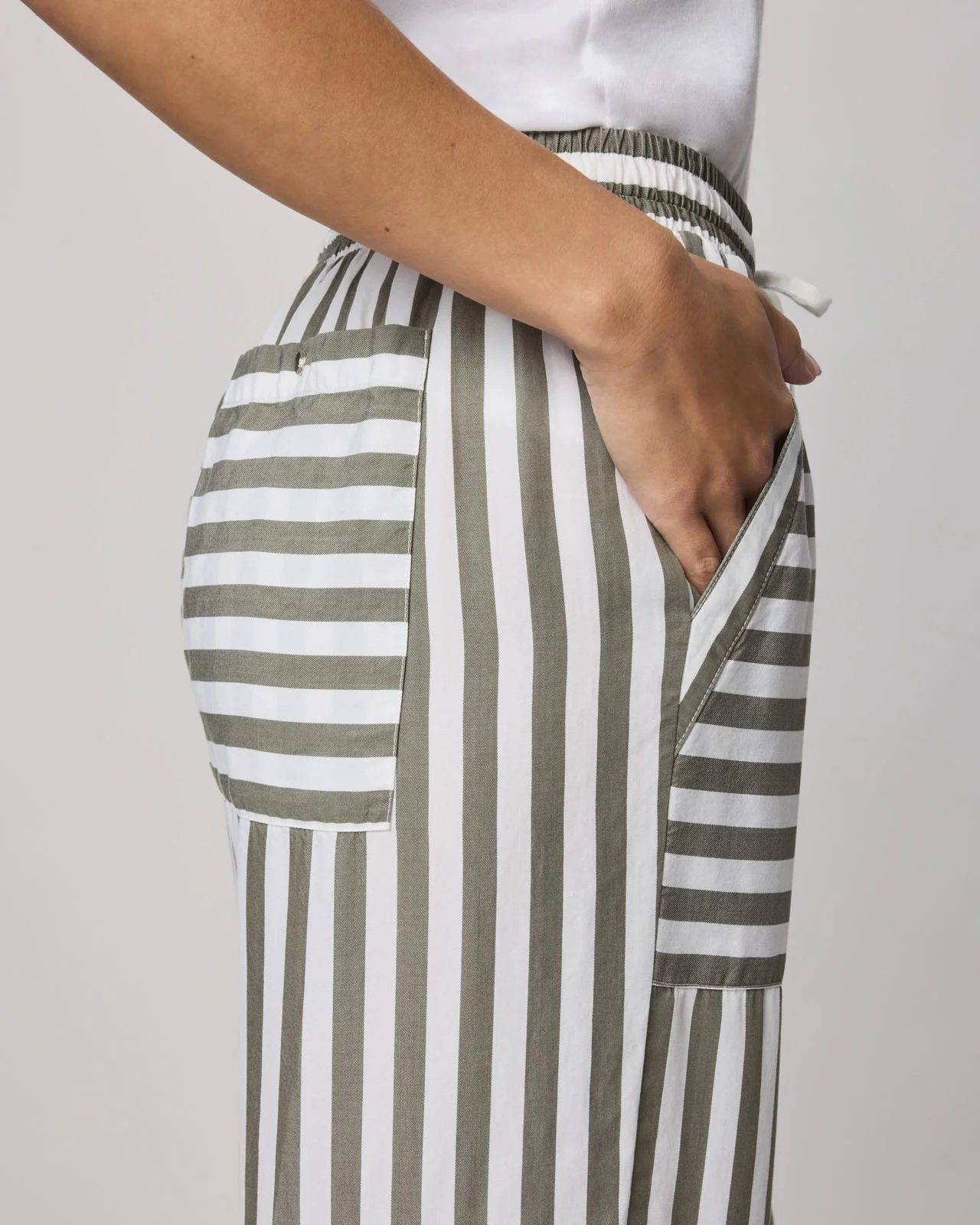 Ella Contrast Stripe Pant - Image 4