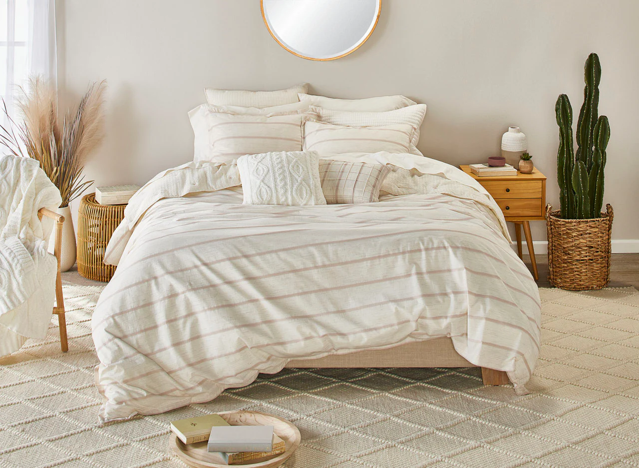 Elliot Comforter Set - Image 2