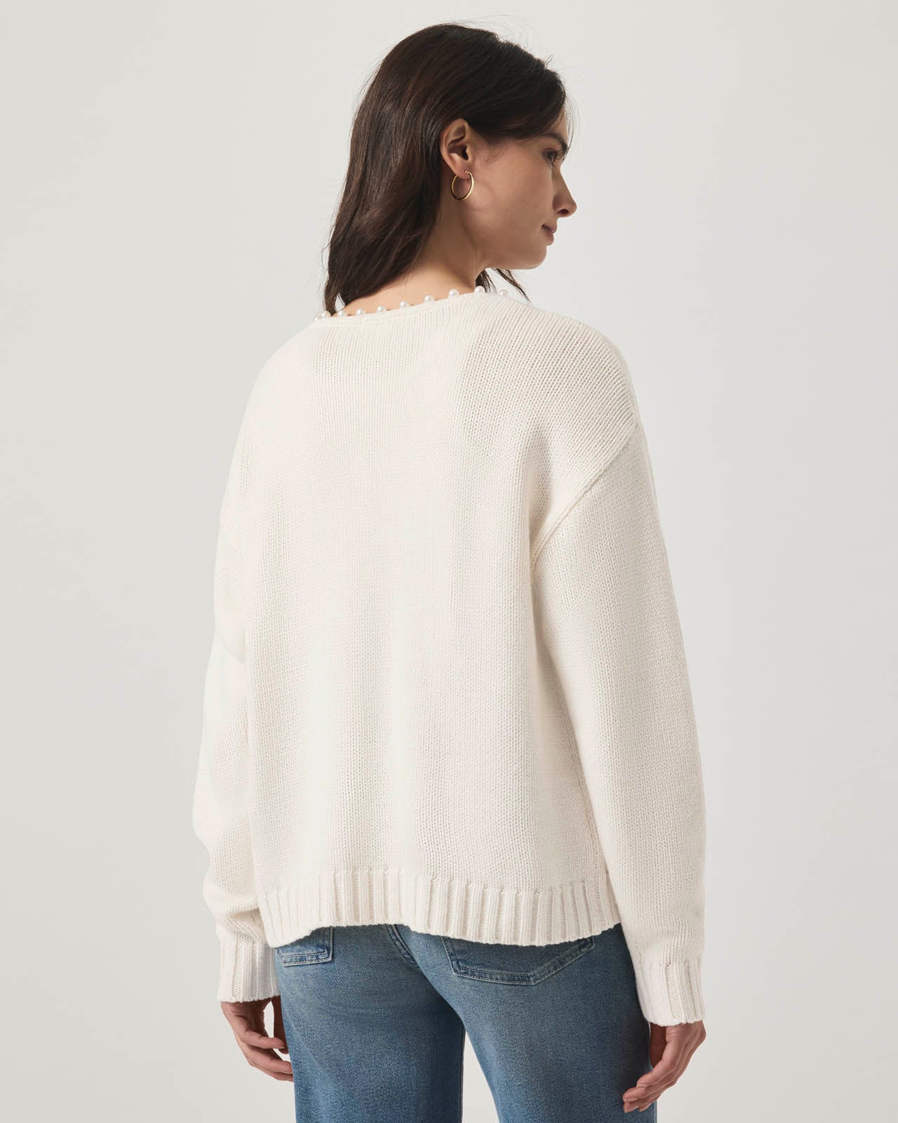 Emmy Cashblend Pearl Cardigan - Image 11
