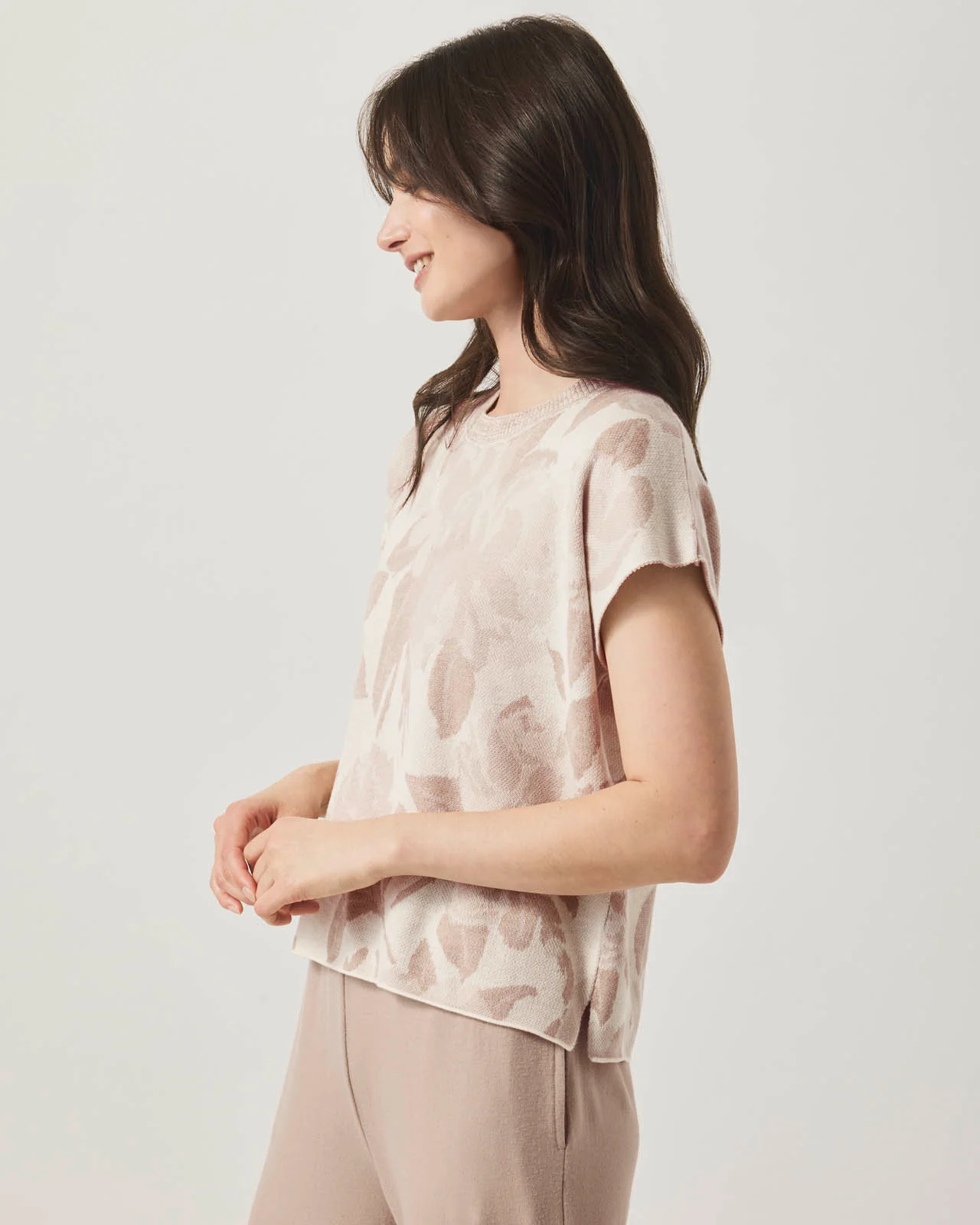 Flora Floral Short Sleeve Sweater - Image 13