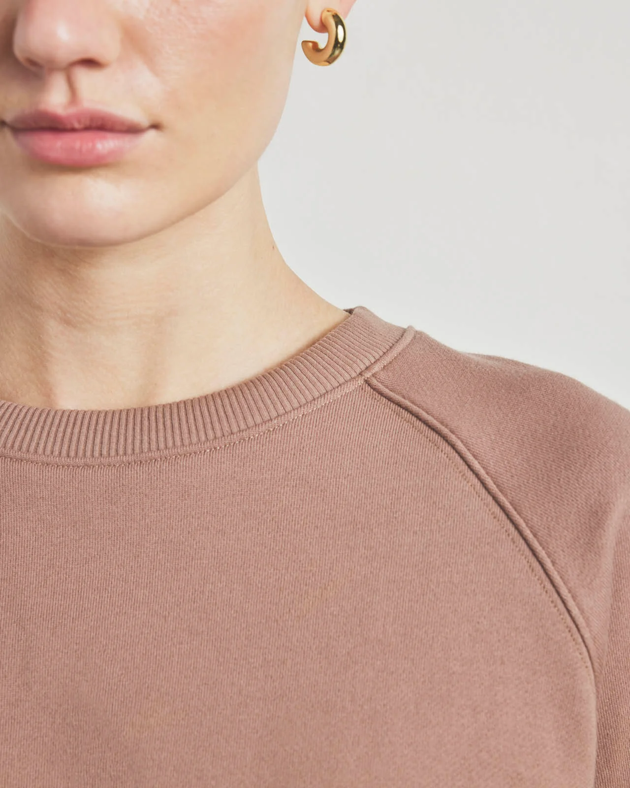 Goldie Crewneck - Image 15