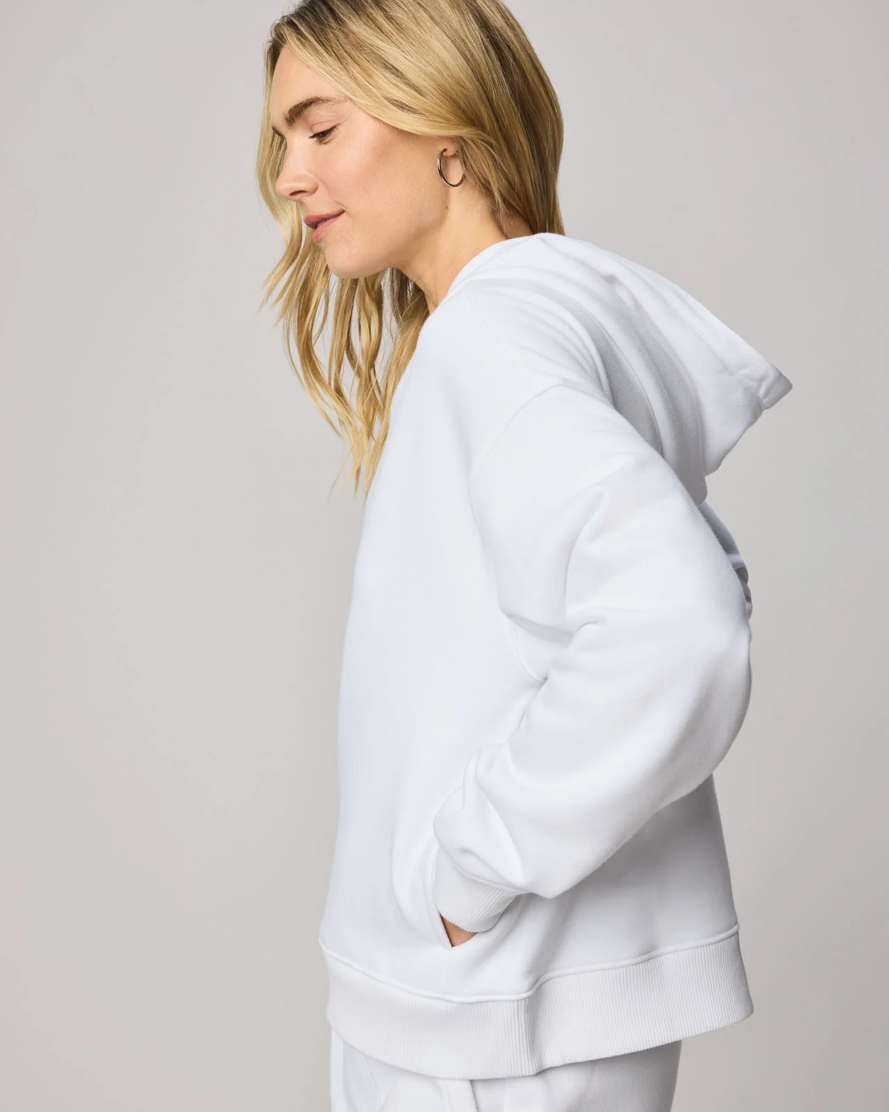 Goldie Sweatshirt - Image 17