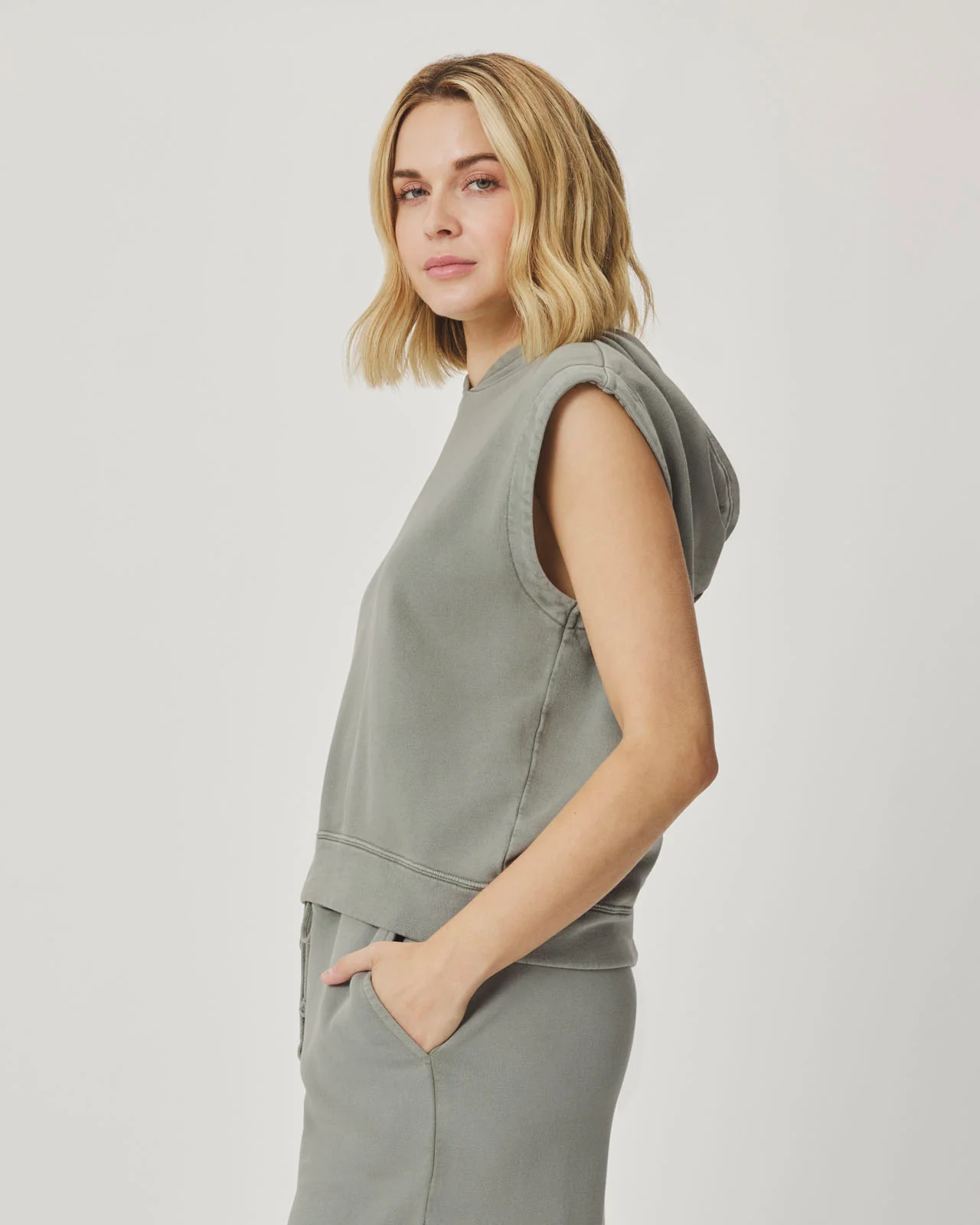 Greta Sleeveless Hoodie - Image 5