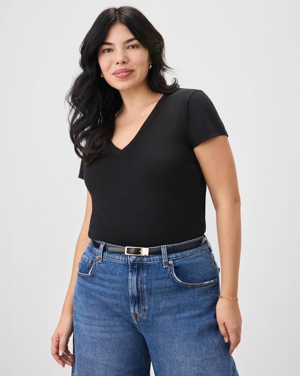 Kate V-Neck Tee - Image 12