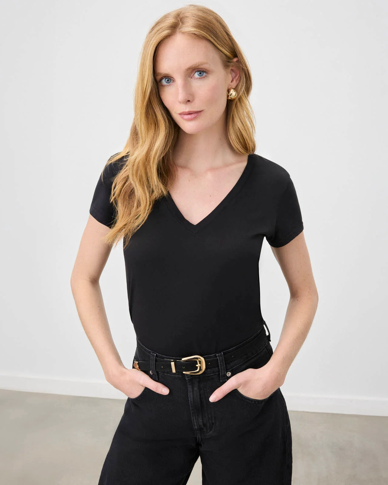 Kate V-Neck Tee - Image 6