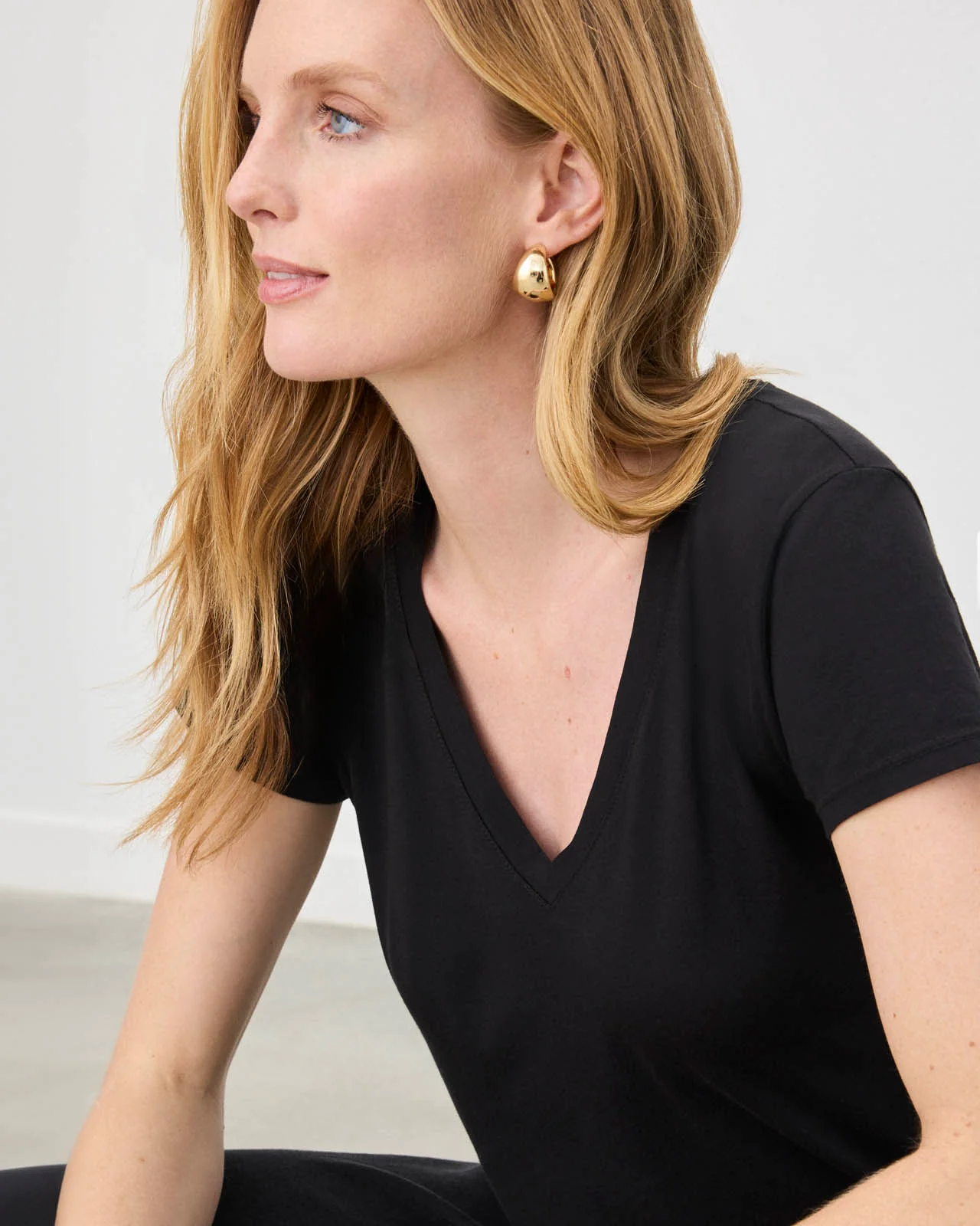 Kate V-Neck Tee - Image 8