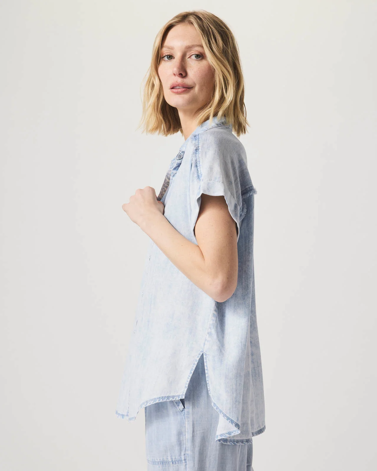 Kathryn Chambray Short Sleeve Shirt - Image 10