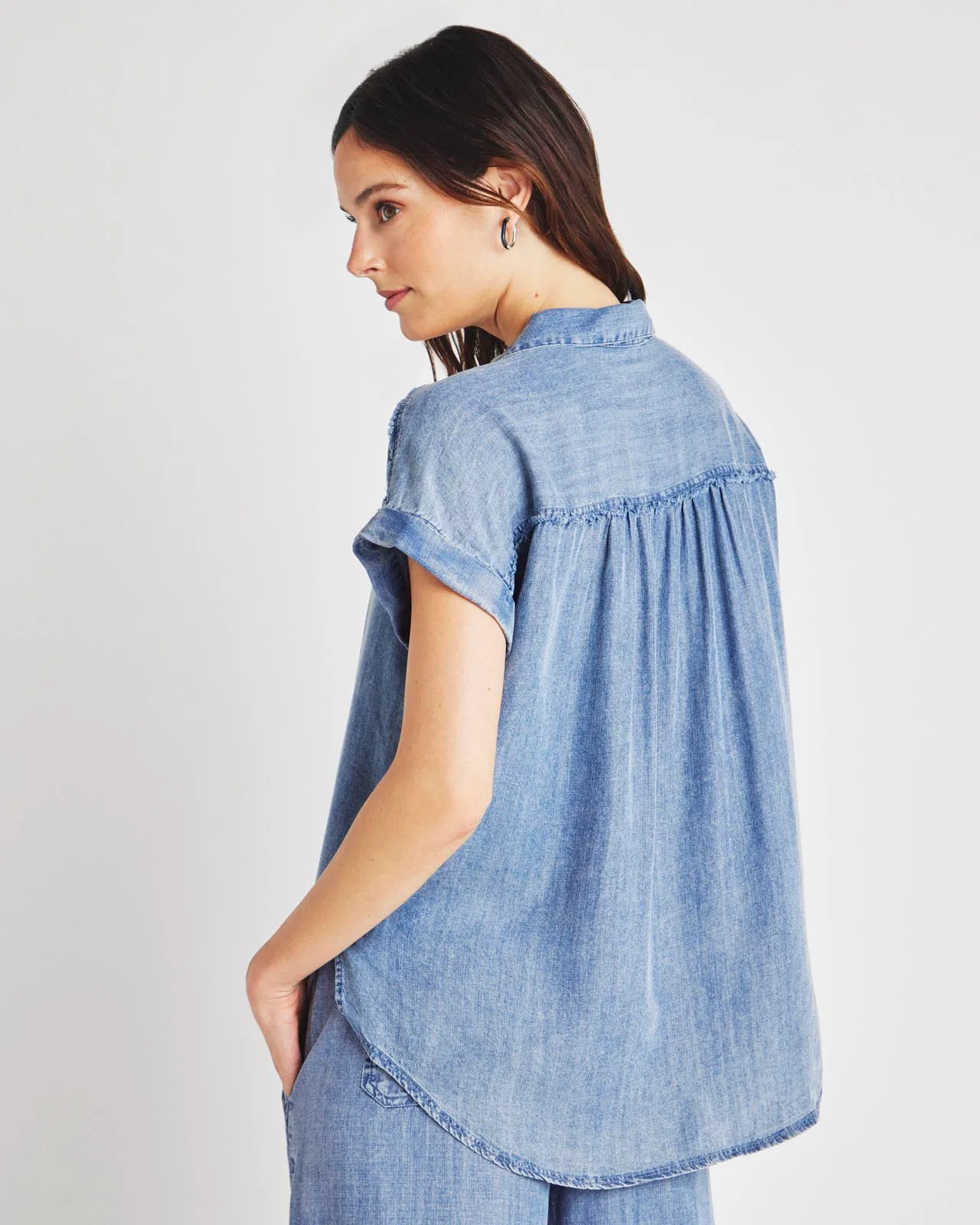 Kathryn Chambray Short Sleeve Shirt - Image 6