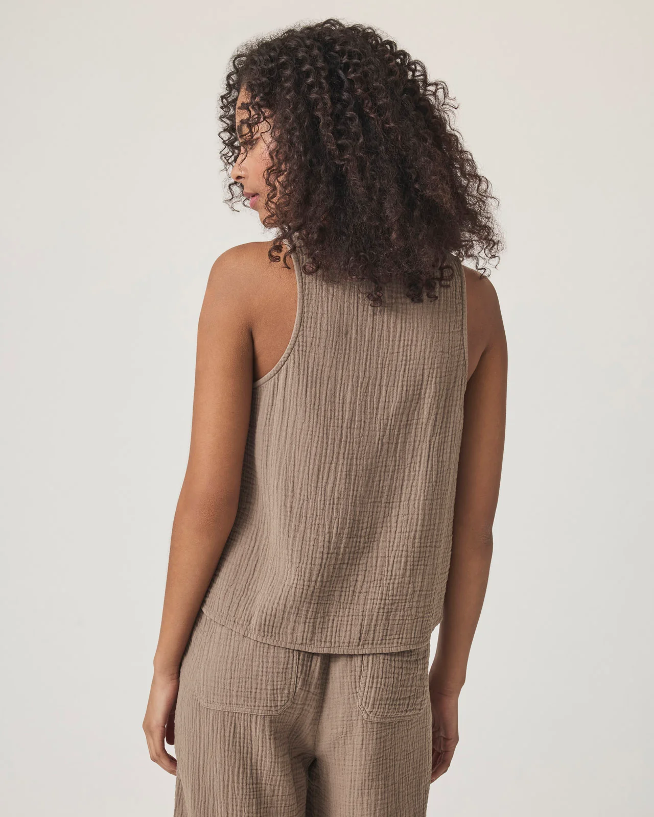 Kit Gauze V-Neck Tank - Image 5