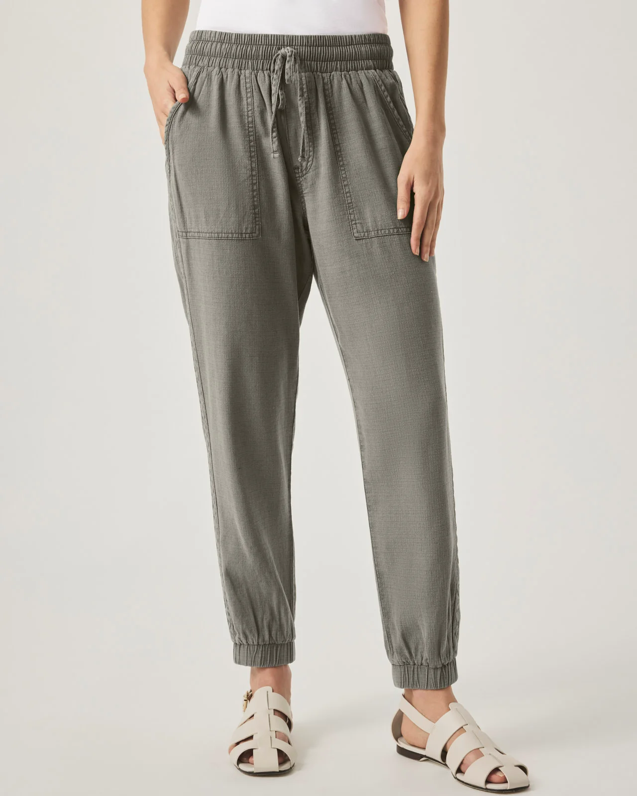 Lakeside Jogger - Image 4
