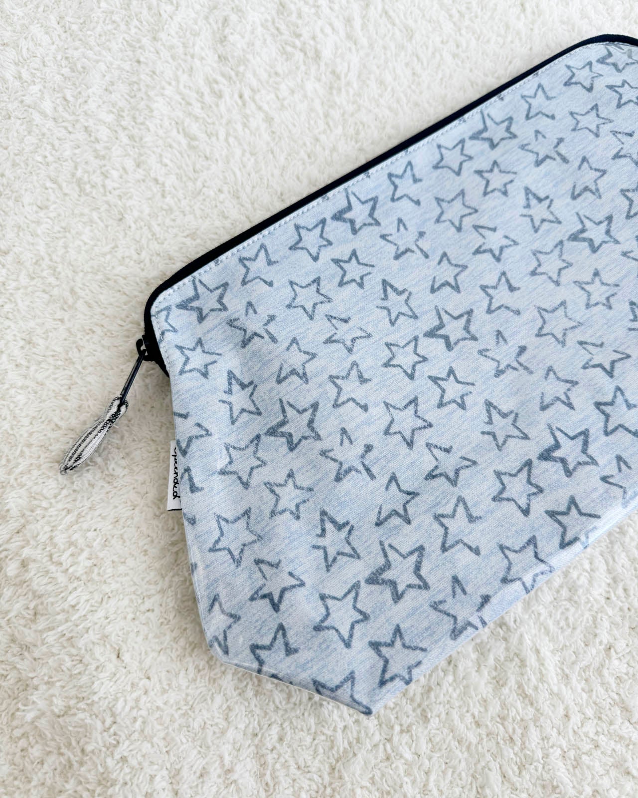 Large Outline Stars Makeup Bag - Image 3