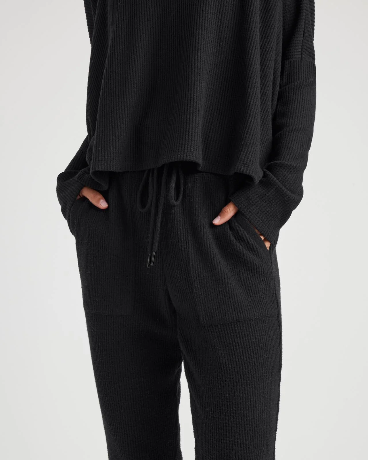 London Lounge Jogger - Image 5