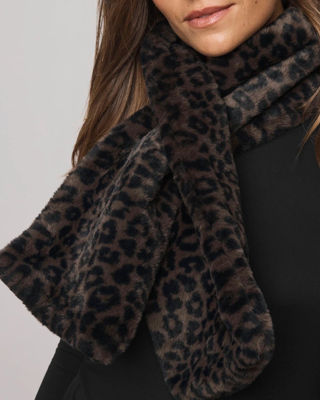 Lucia Fur Scarf - Image 10