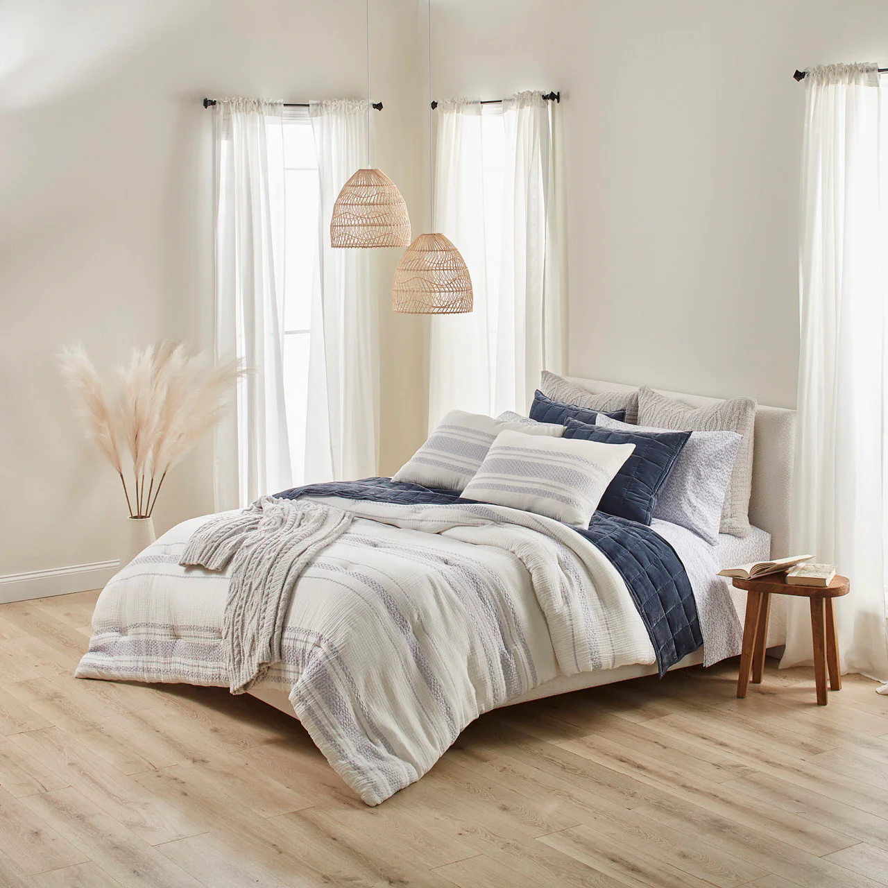 Pace Comforter Set - Image 2