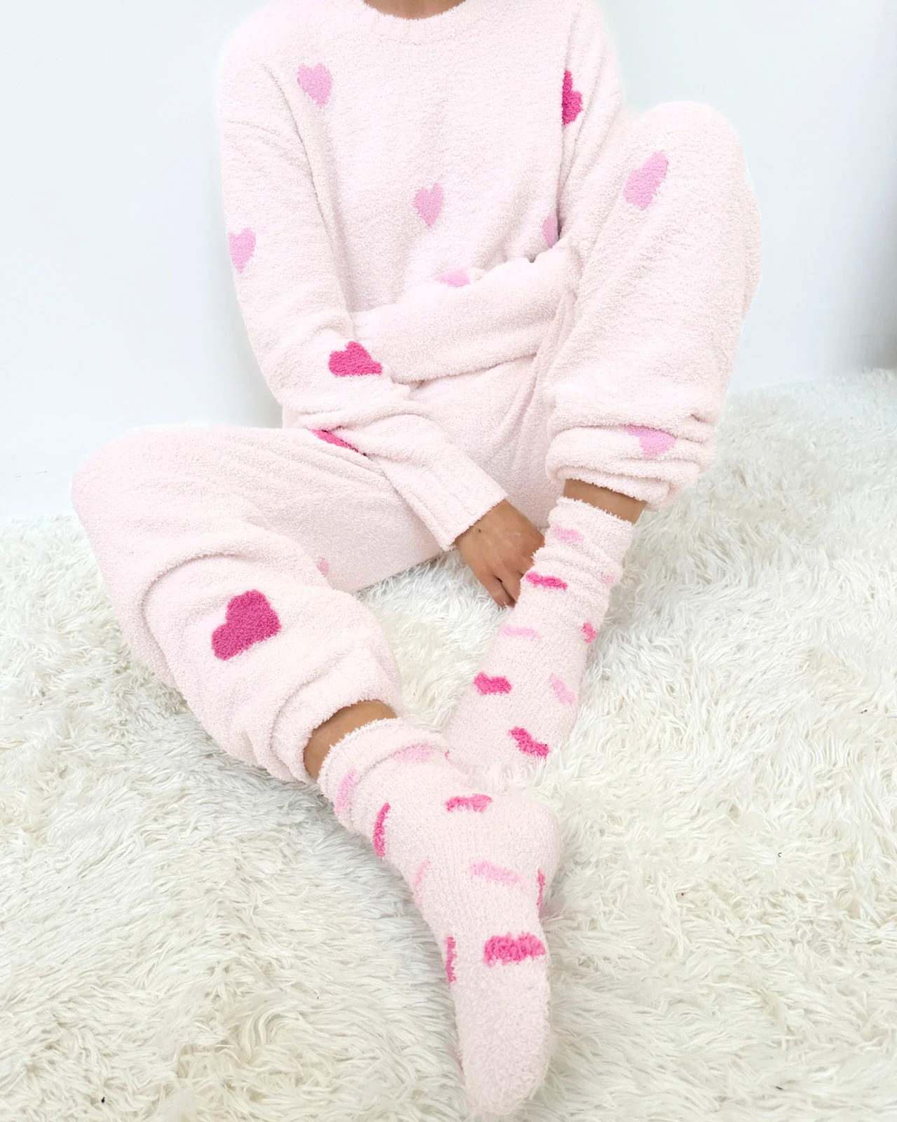 Pink Multi-Heart Bia Fuzzy Yarn Socks