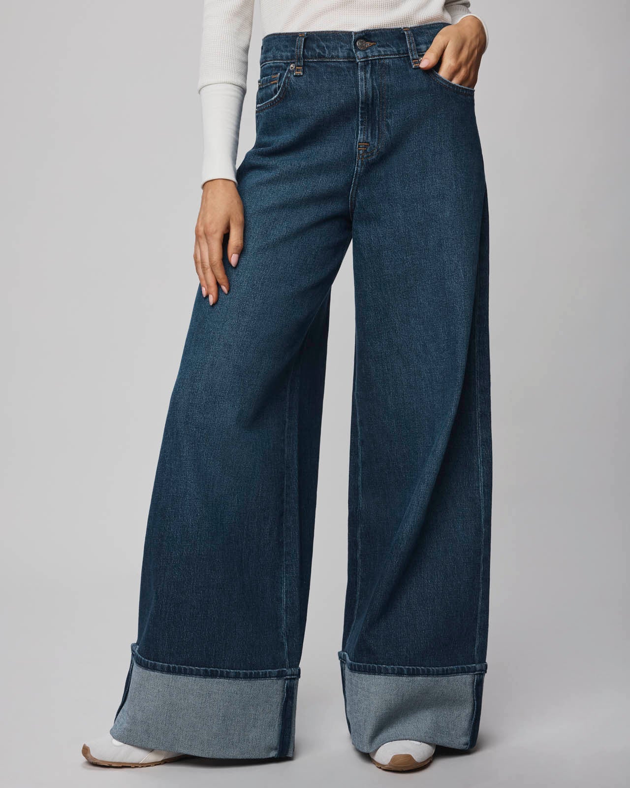 Ravyn Cuffed Wide Leg Jean in Dark Wash