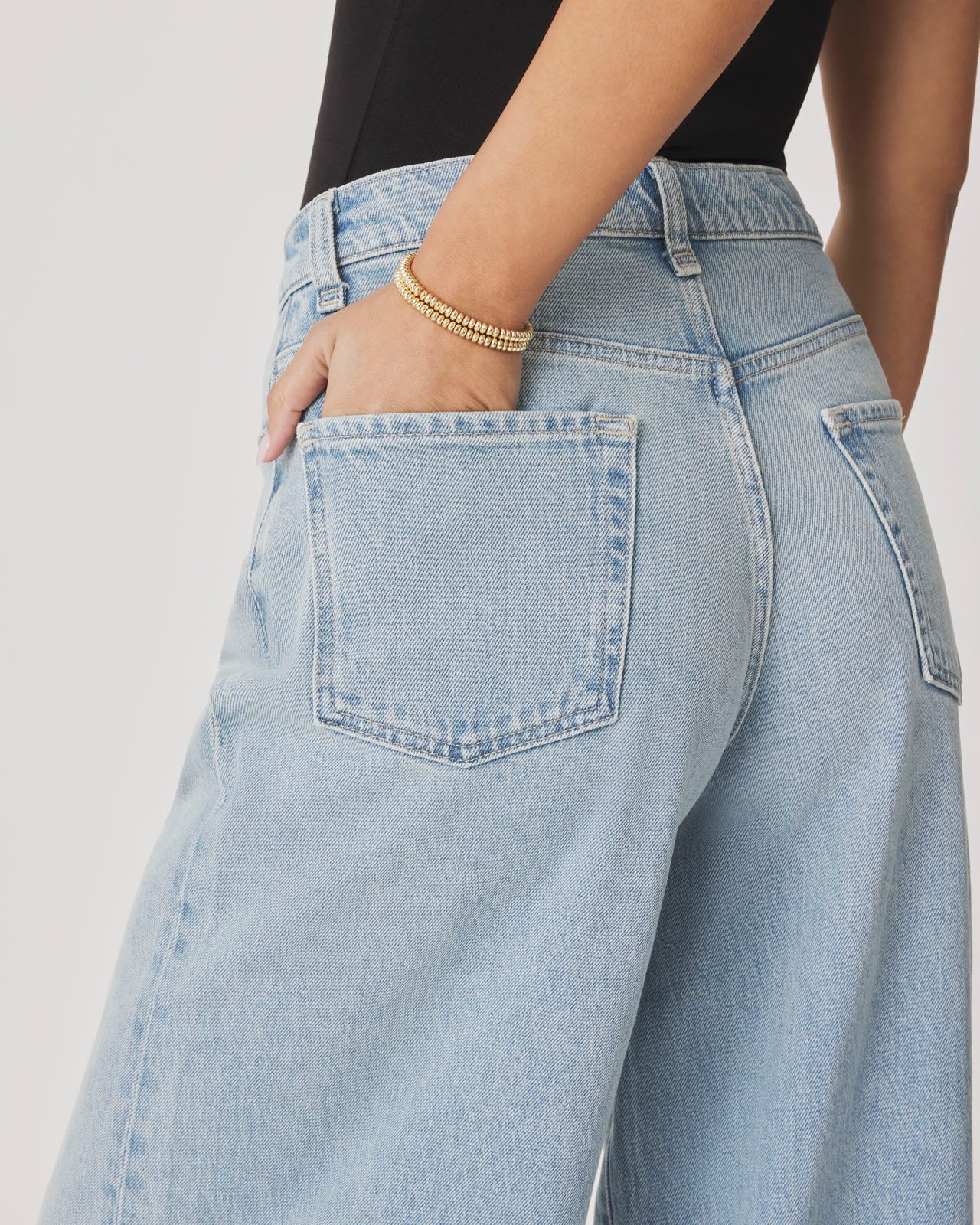 Ravyn Cuffed Wide Leg Jean in Light Wash - Image 7