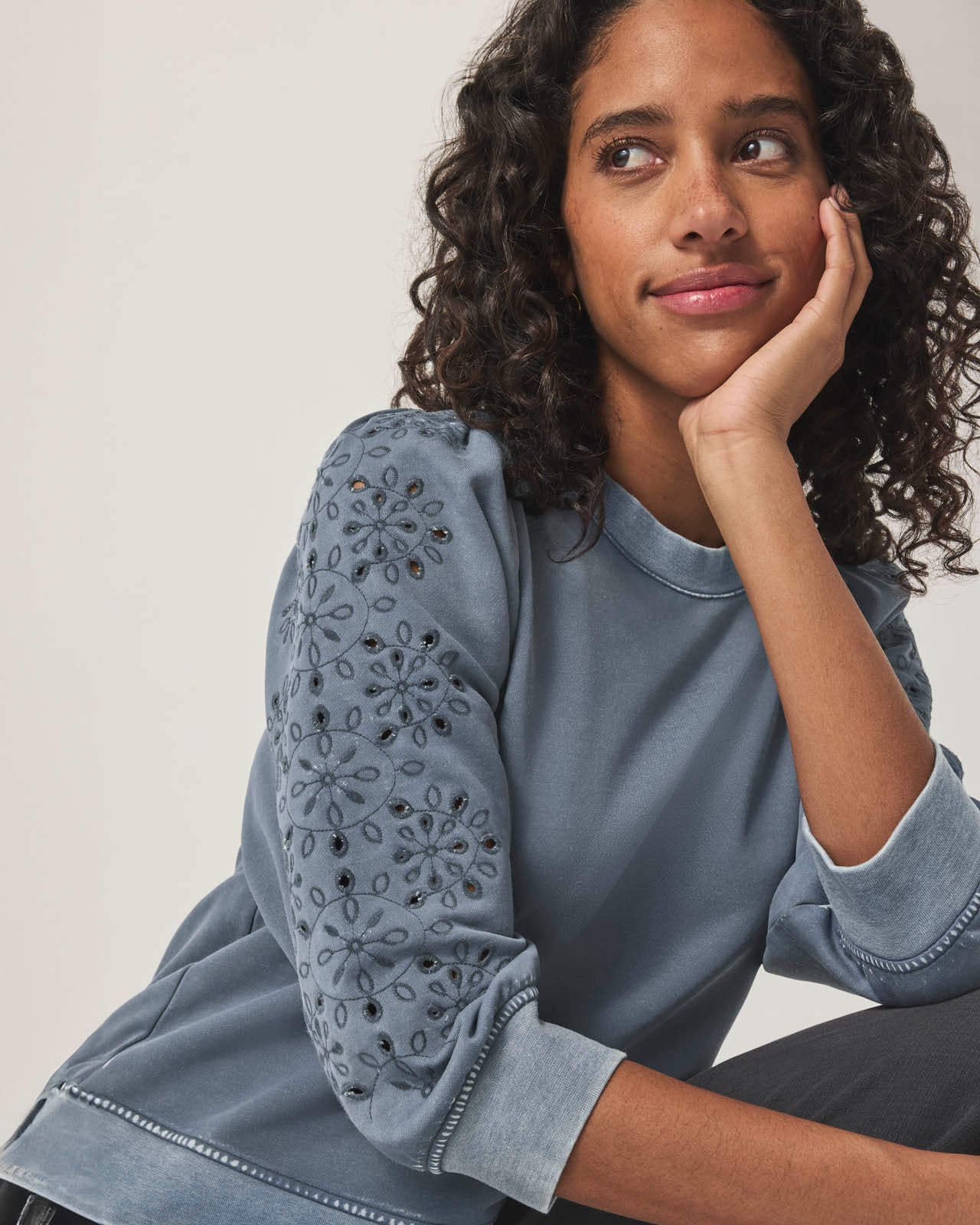 Rory Embroidered Sweatshirt - Image 12