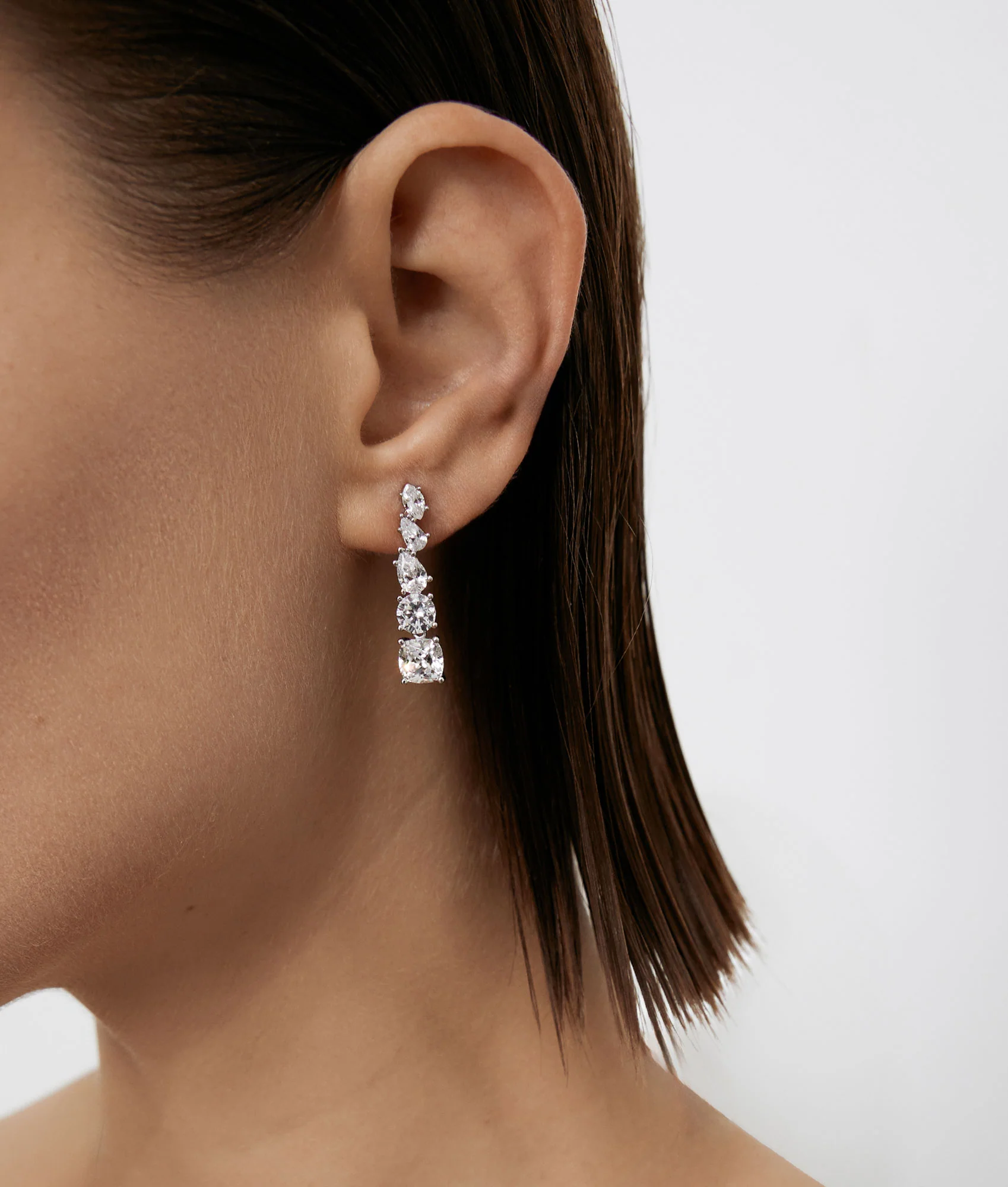 SHASHI Graduated Drop Earrings - Image 2