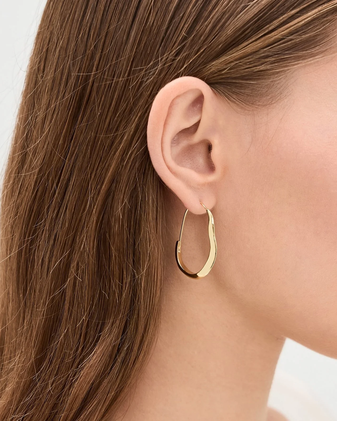 Shashi Mia Wave Hoop - Image 2