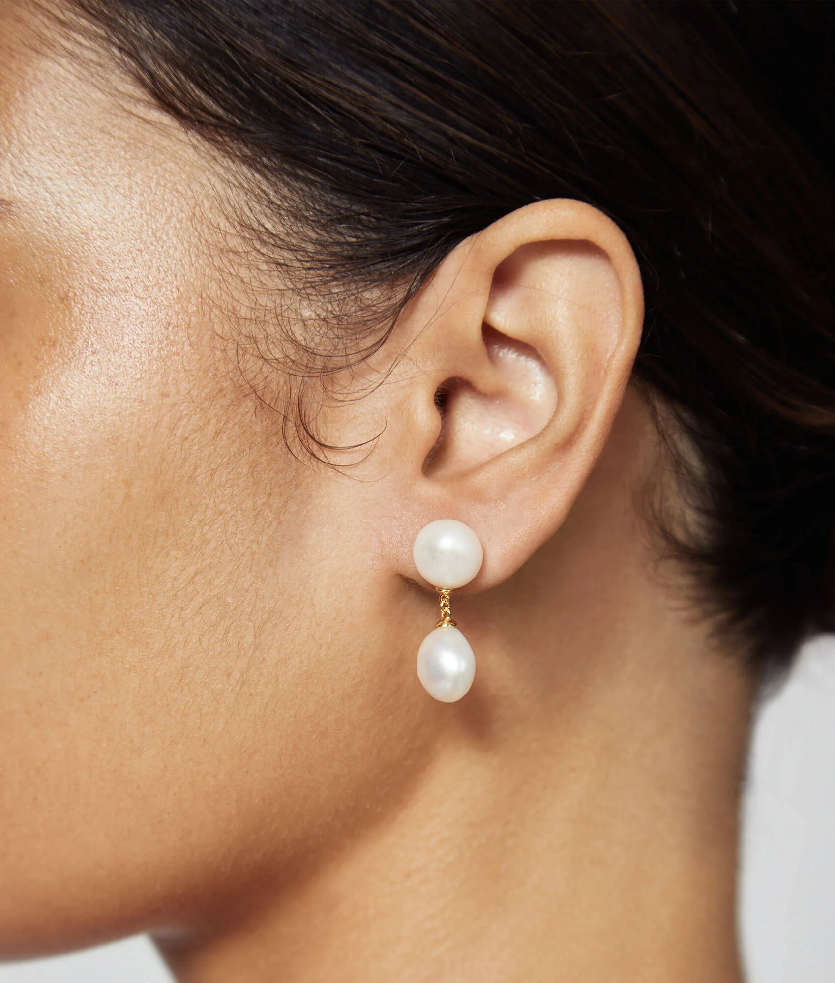 SHASHI Pearl Drop Earrings - Image 2