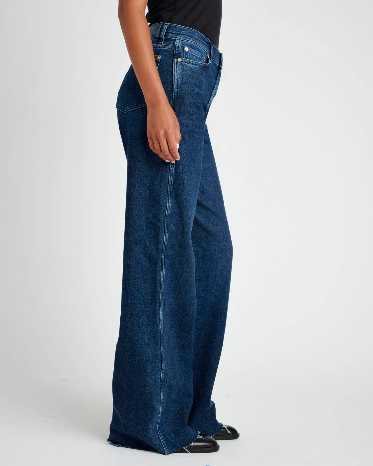 Slim Palazzo Raw Hem Jean - Image 4