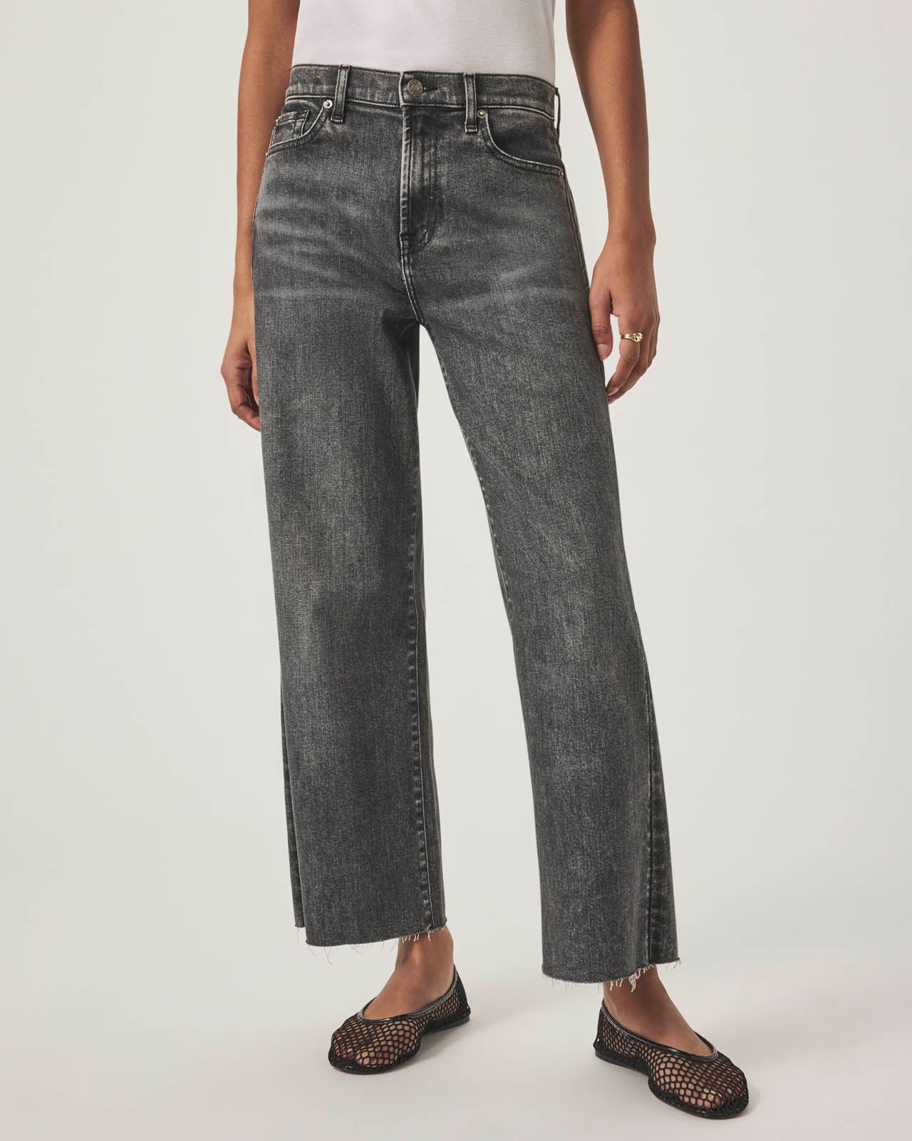 Cropped Wide Leg Raw Hem Jean