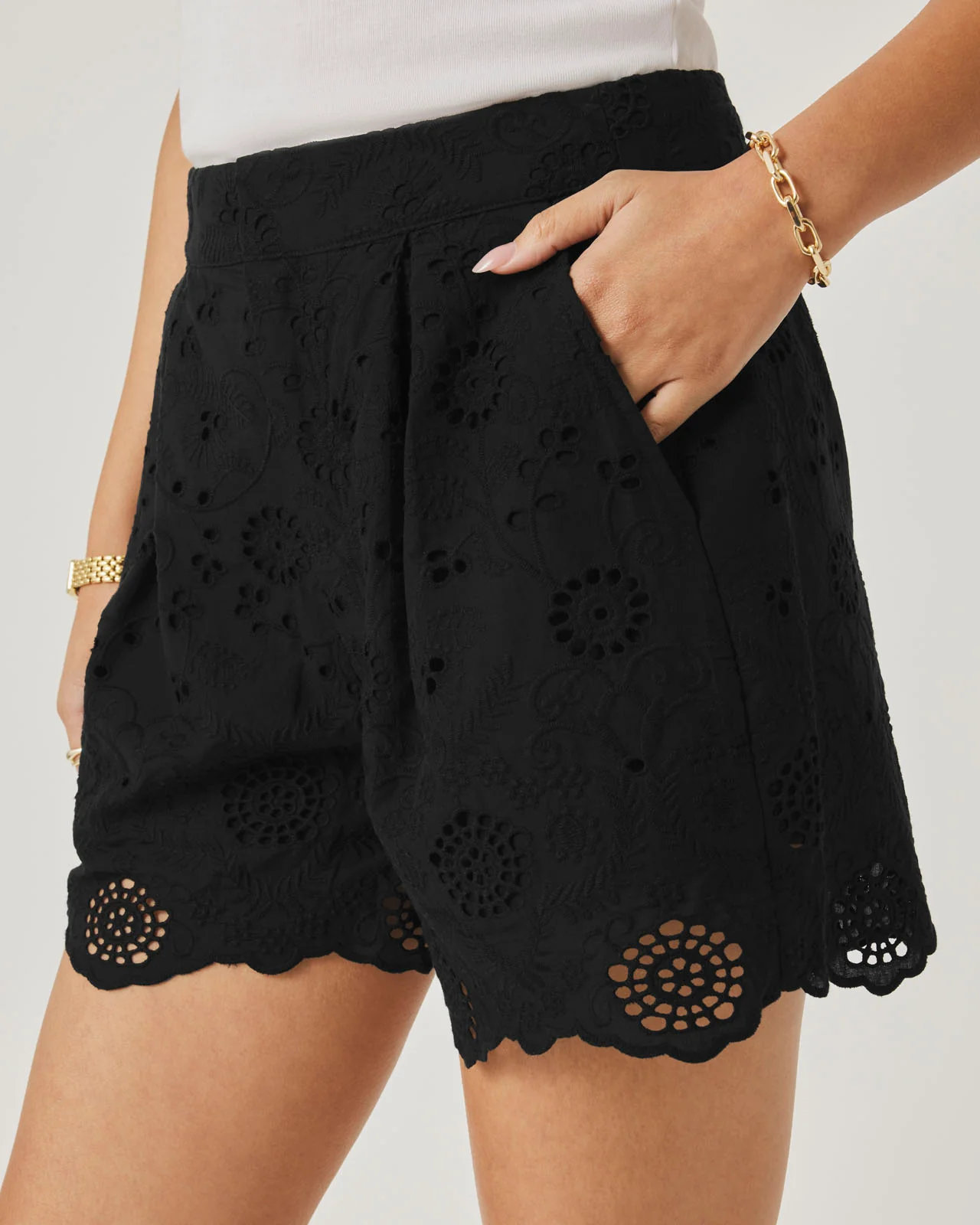 Splendid x @Cellajaneblog Eyelet Short - Image 6
