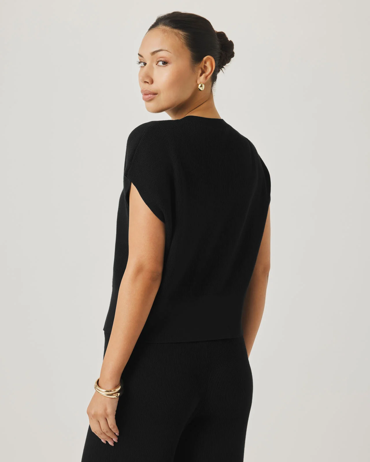 Splendid x @Cellajaneblog Sleeveless Cardi - Image 7