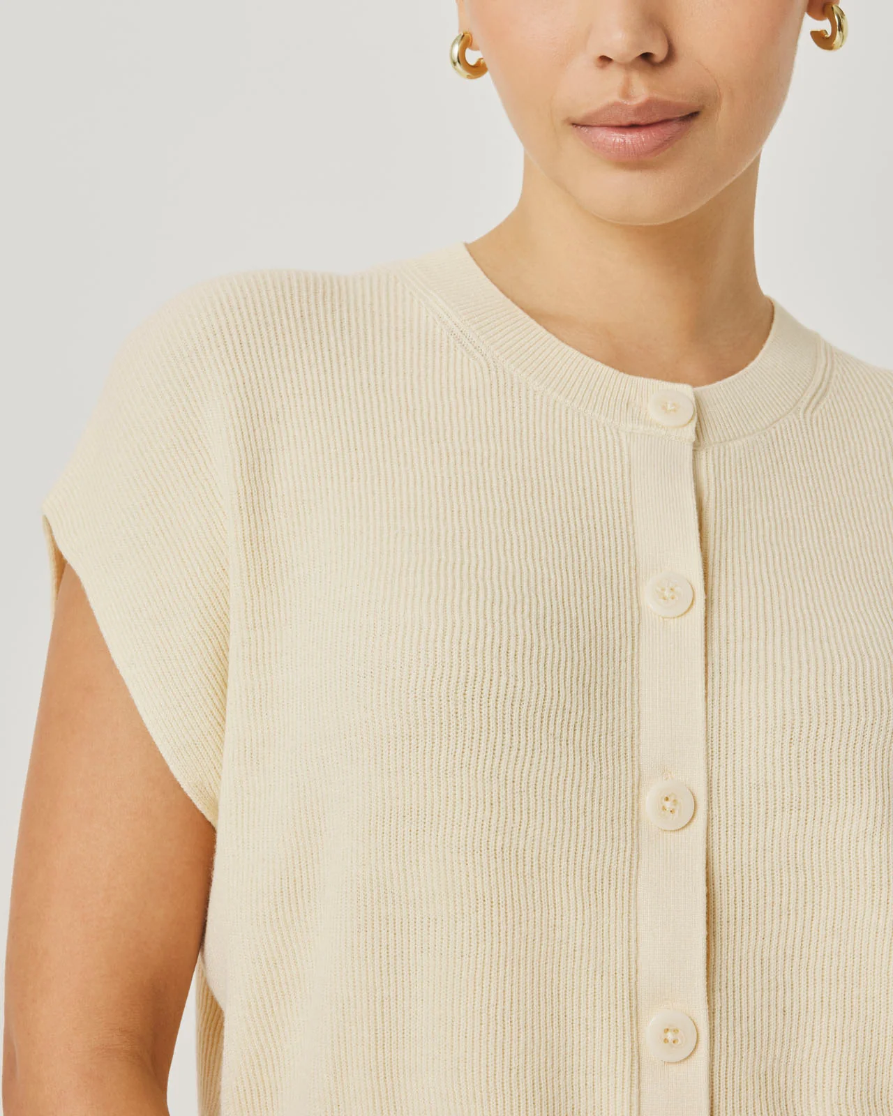 Splendid x @Cellajaneblog Sleeveless Cardi - Image 8
