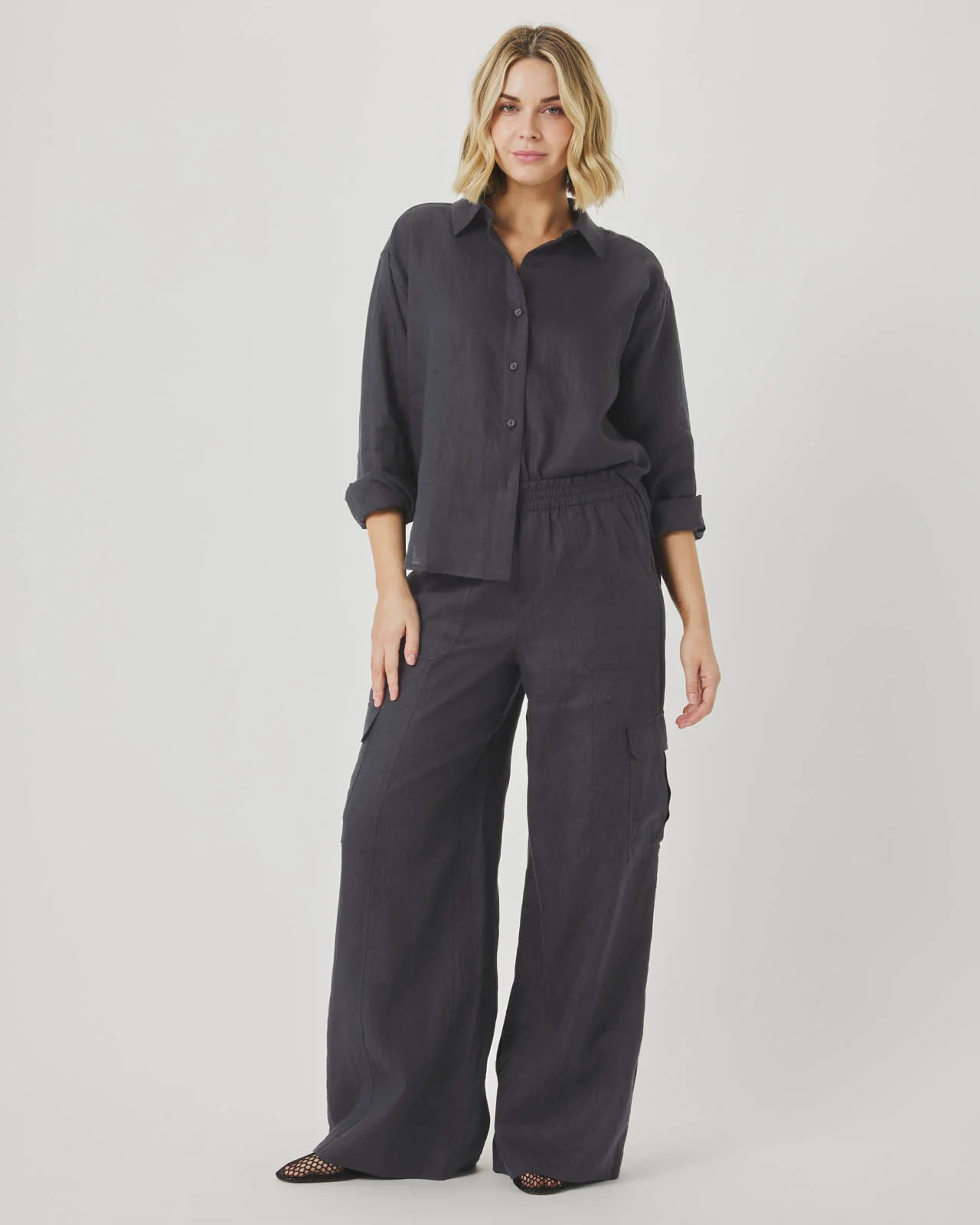 Stella Linen Button Down - Image 4