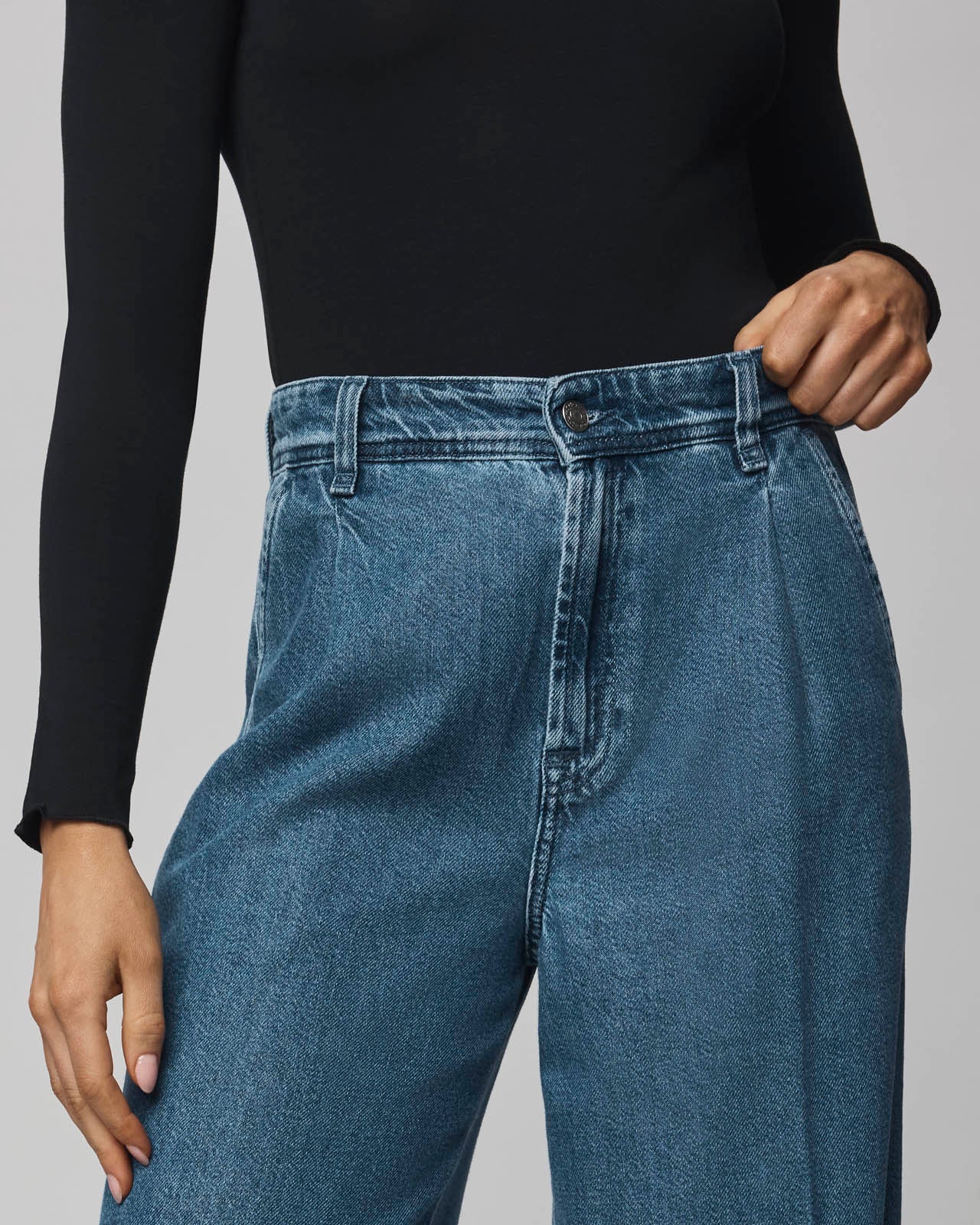 Suki Denim Trouser in Mid Blue - Image 5