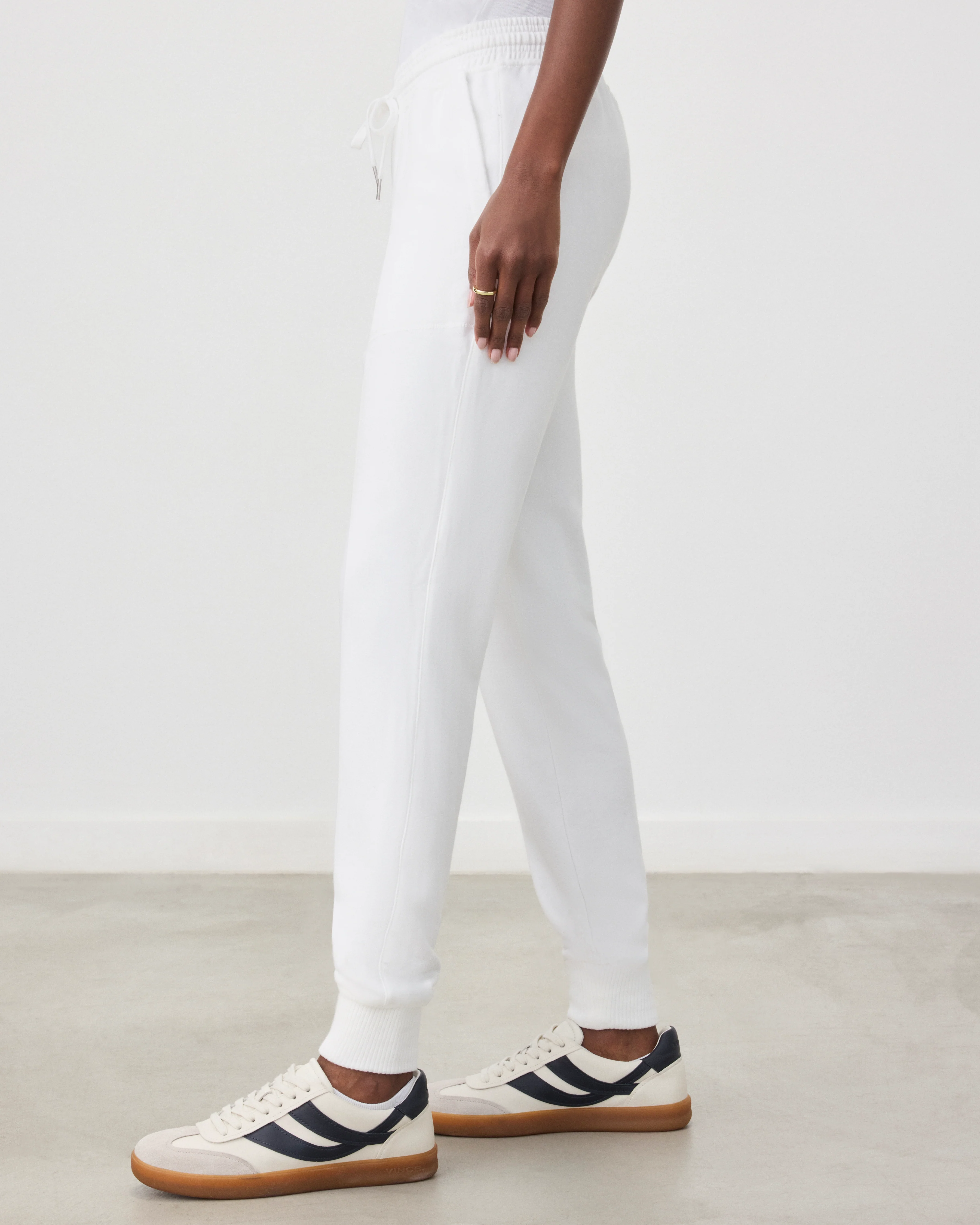 Supersoft Jogger - Image 5