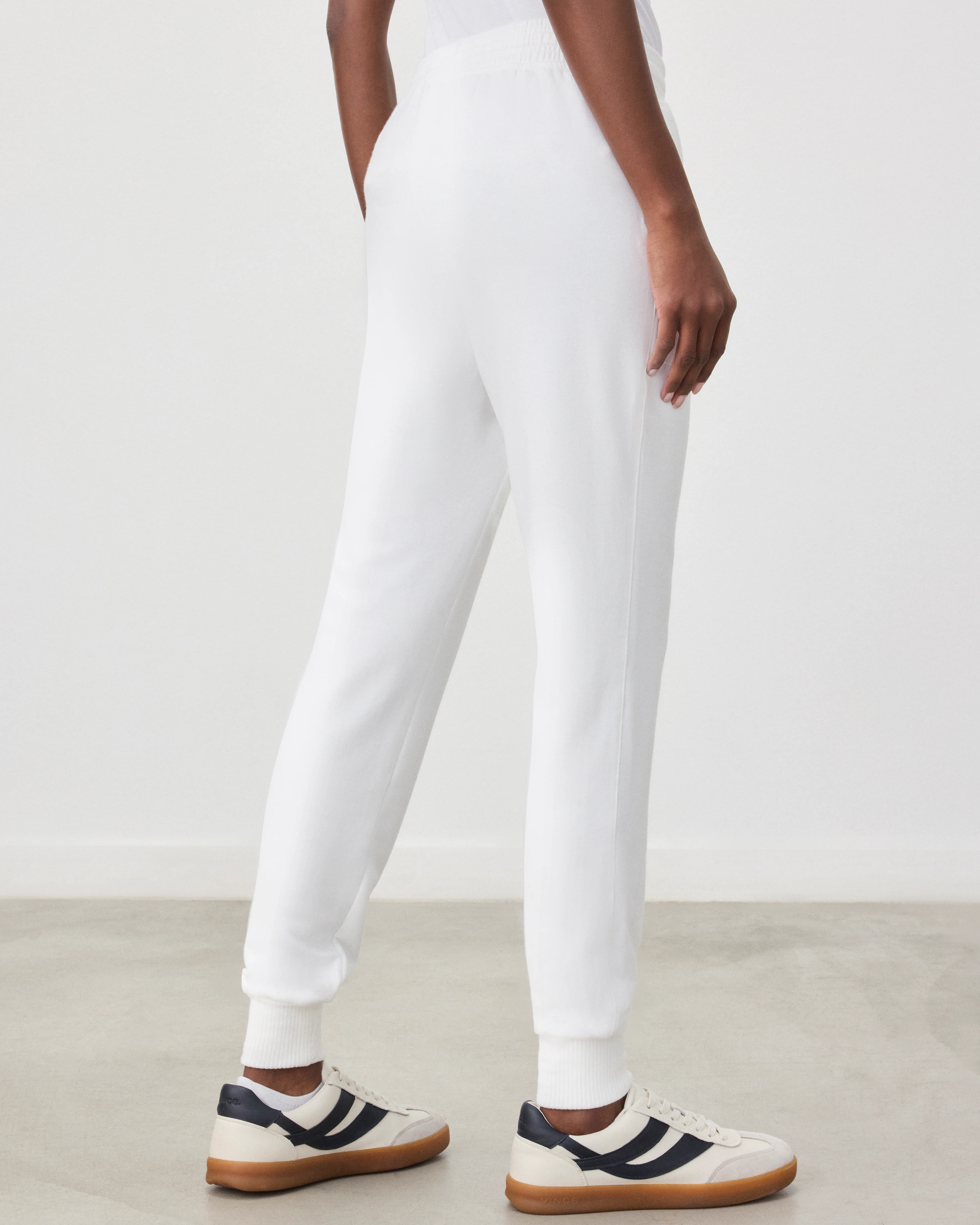 Supersoft Jogger - Image 6
