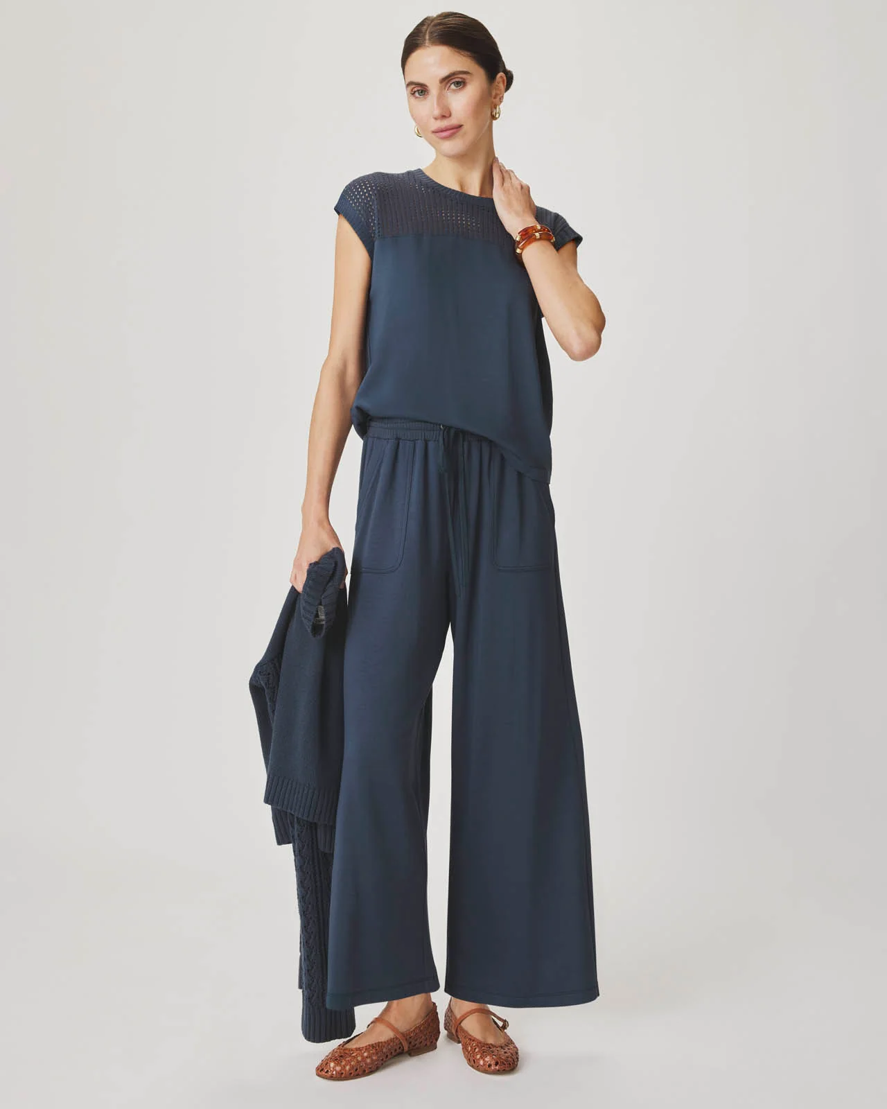 Supersoft Jada Sleeveless Top - Image 18