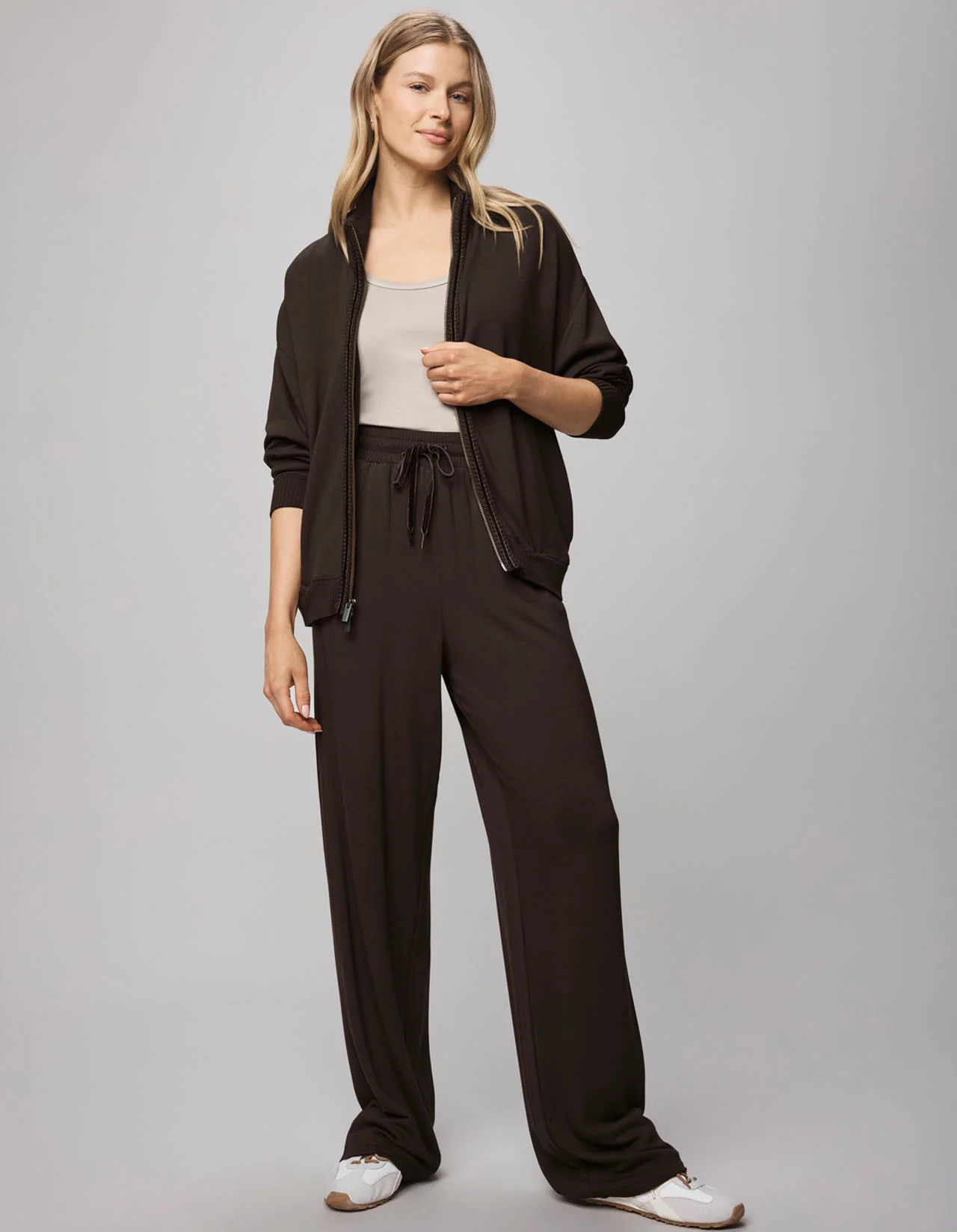 Supersoft Trim Pant Using LENZING™ECOVERO™ Fibers - Image 18