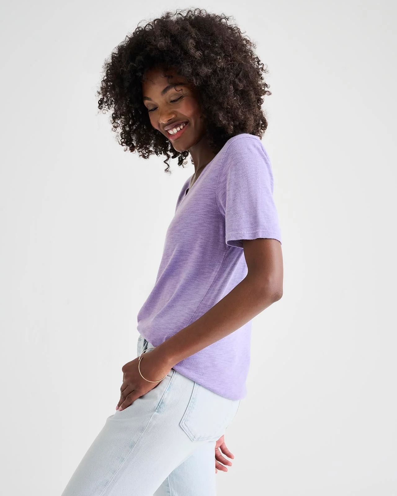 Everly Slub V-Neck Tee - Image 15