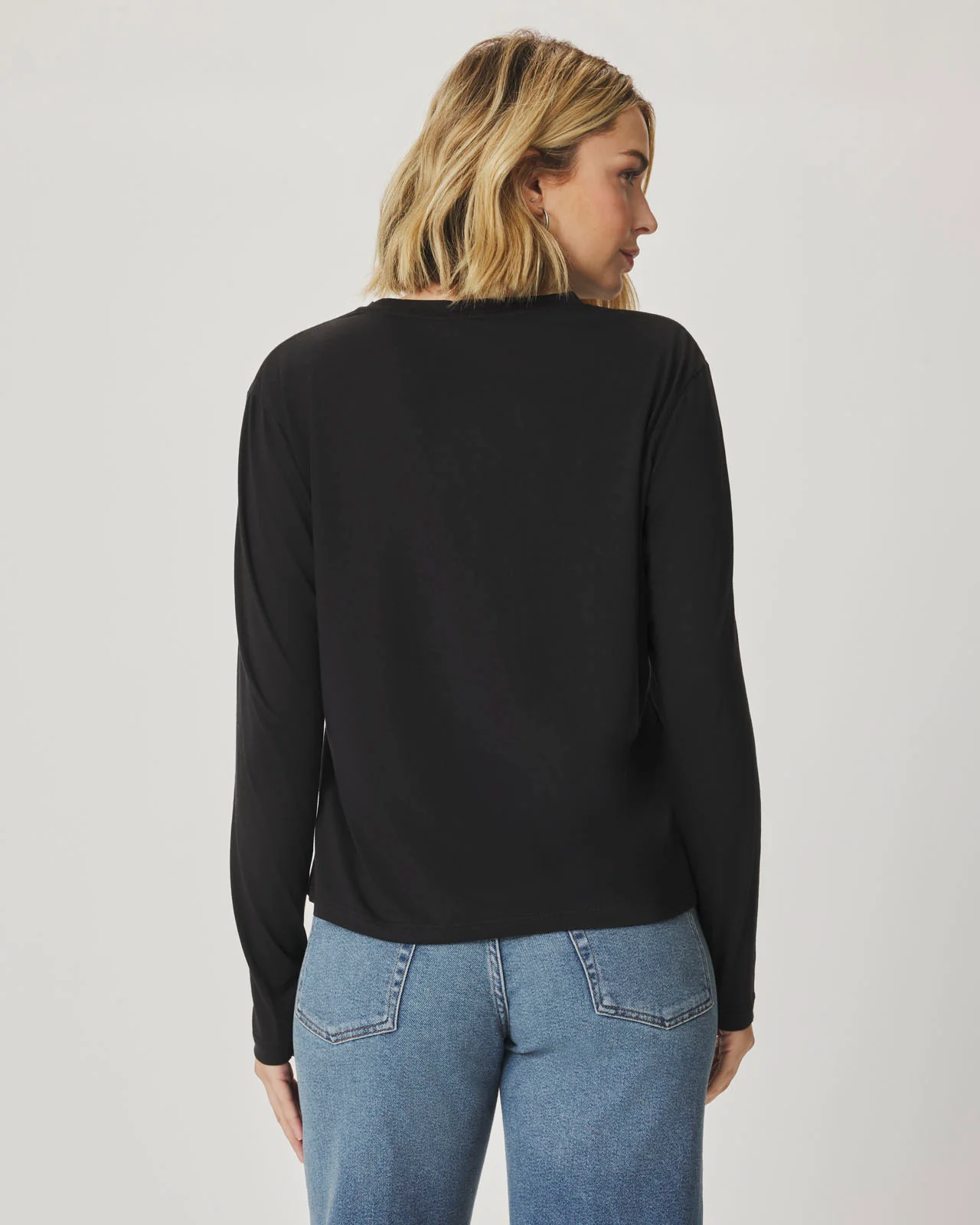 The Lila Climate Beneficialâ„¢ Verified Cotton Long Sleeve Tee - Image 7