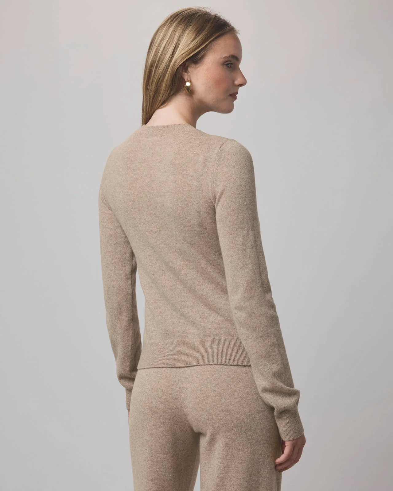Tori Cashmere Crewneck Sweater - Image 11