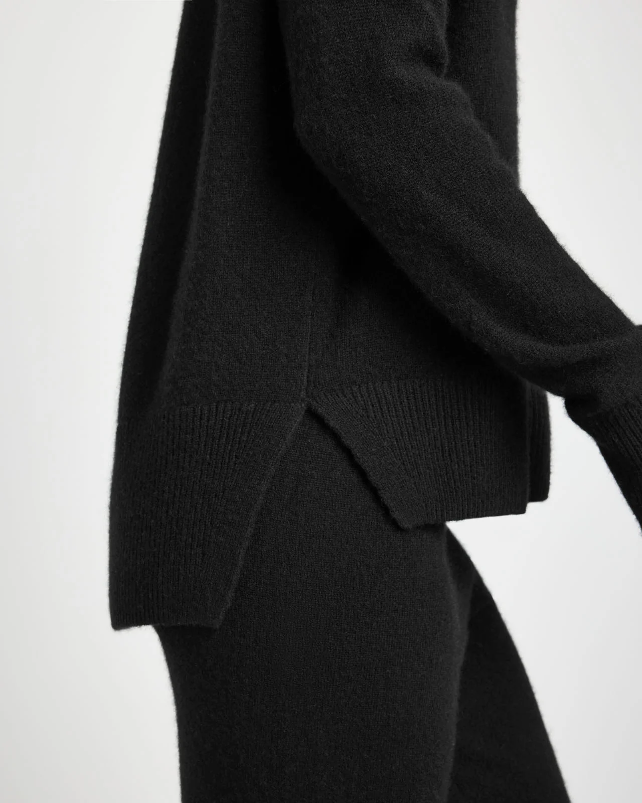 Tori Cashmere Polo Sweater - Image 17